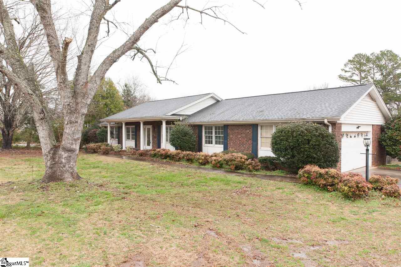 1212 Cely Road Easley, SC 29642 - Photo 7 of 32 Gallery Image 7