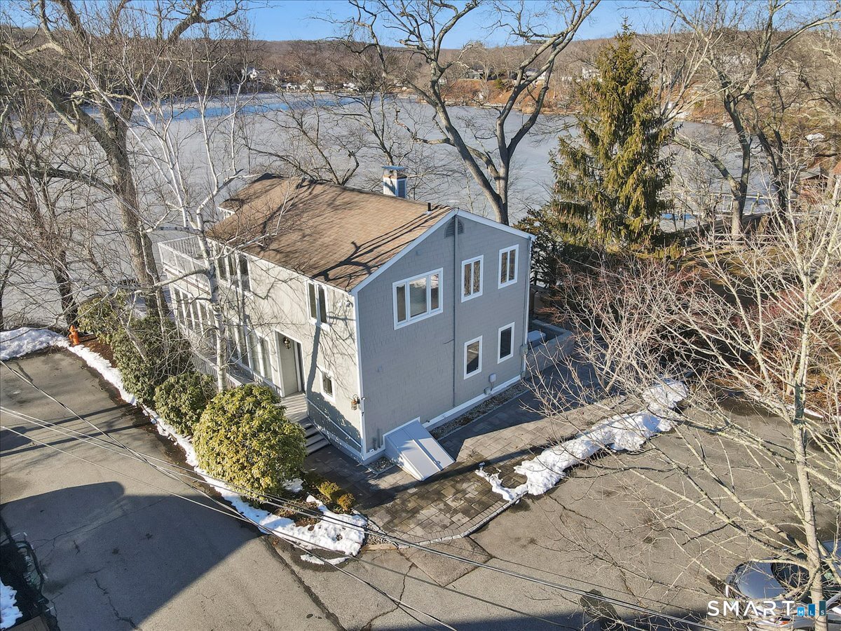 7 Point Comfort Road Waterford, CT 06385 - Photo 37 of 40