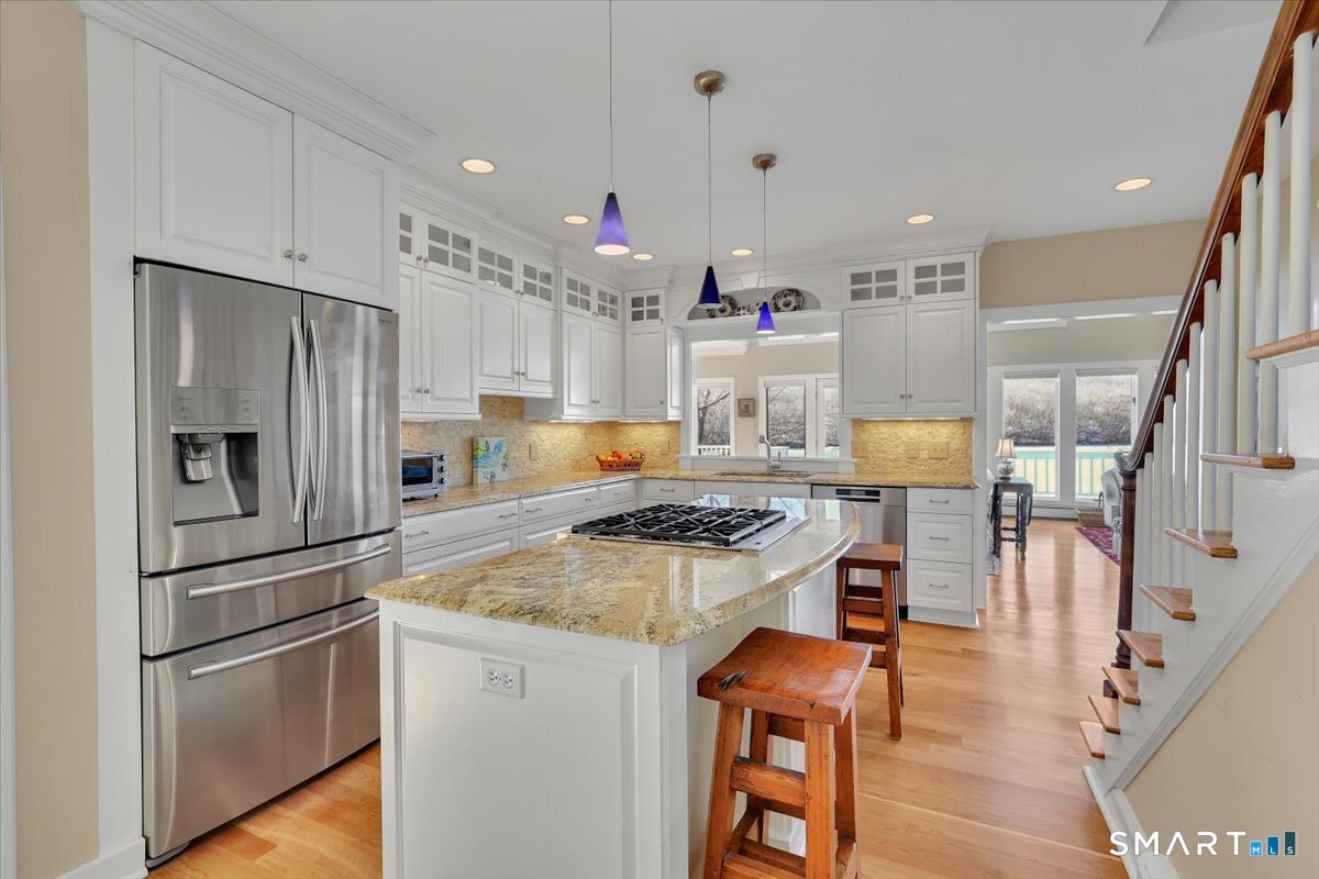 7 Point Comfort Road Waterford, CT 06385 - Photo 9 of 40 Updated 2014