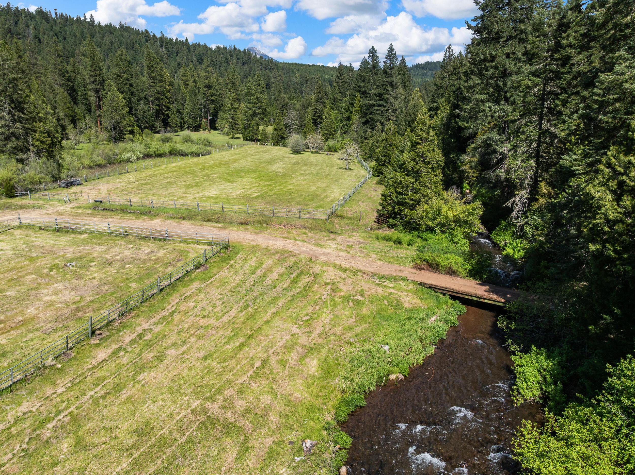 25232 Highway 140 Eagle Point, OR 97524 - Photo 6 of 51 34_25232 or-140, eagle point-drone-04