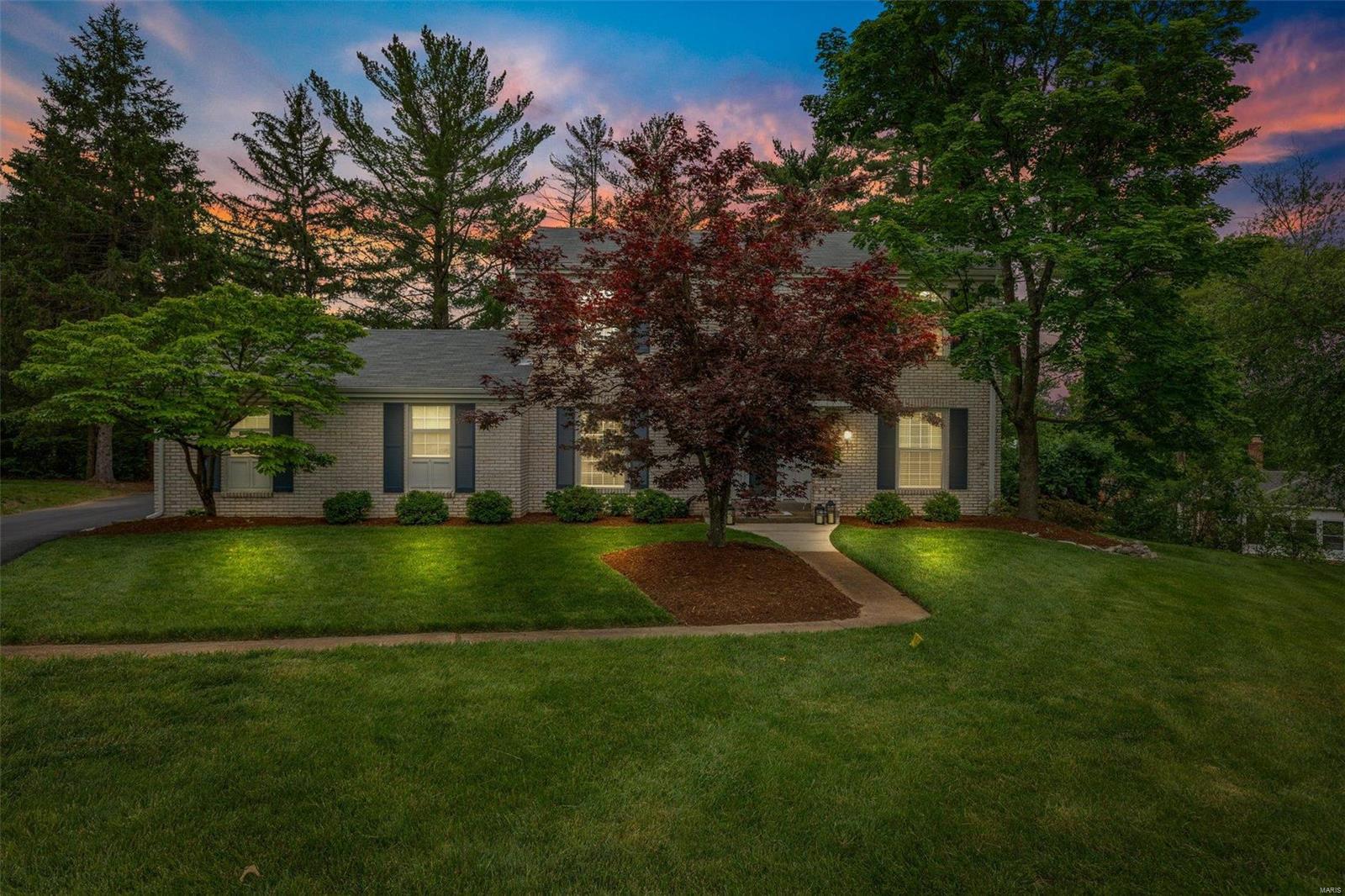 954 Chartrand Drive Ballwin, MO 63011 - Photo 1 of 44