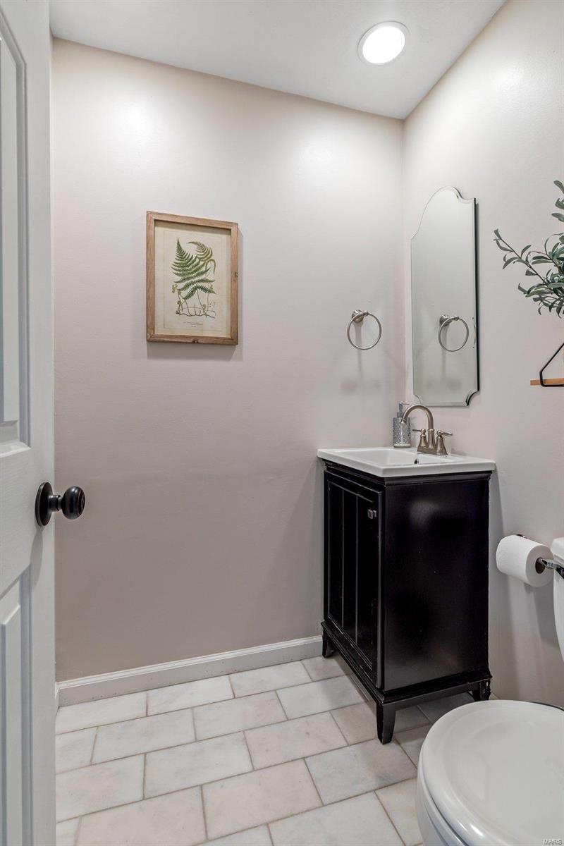 954 Chartrand Drive Ballwin, MO 63011 - Photo 17 of 44