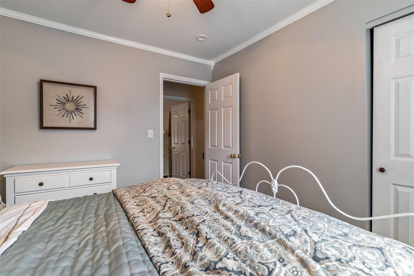 954 Chartrand Drive Ballwin, MO 63011 - Photo 29 of 44