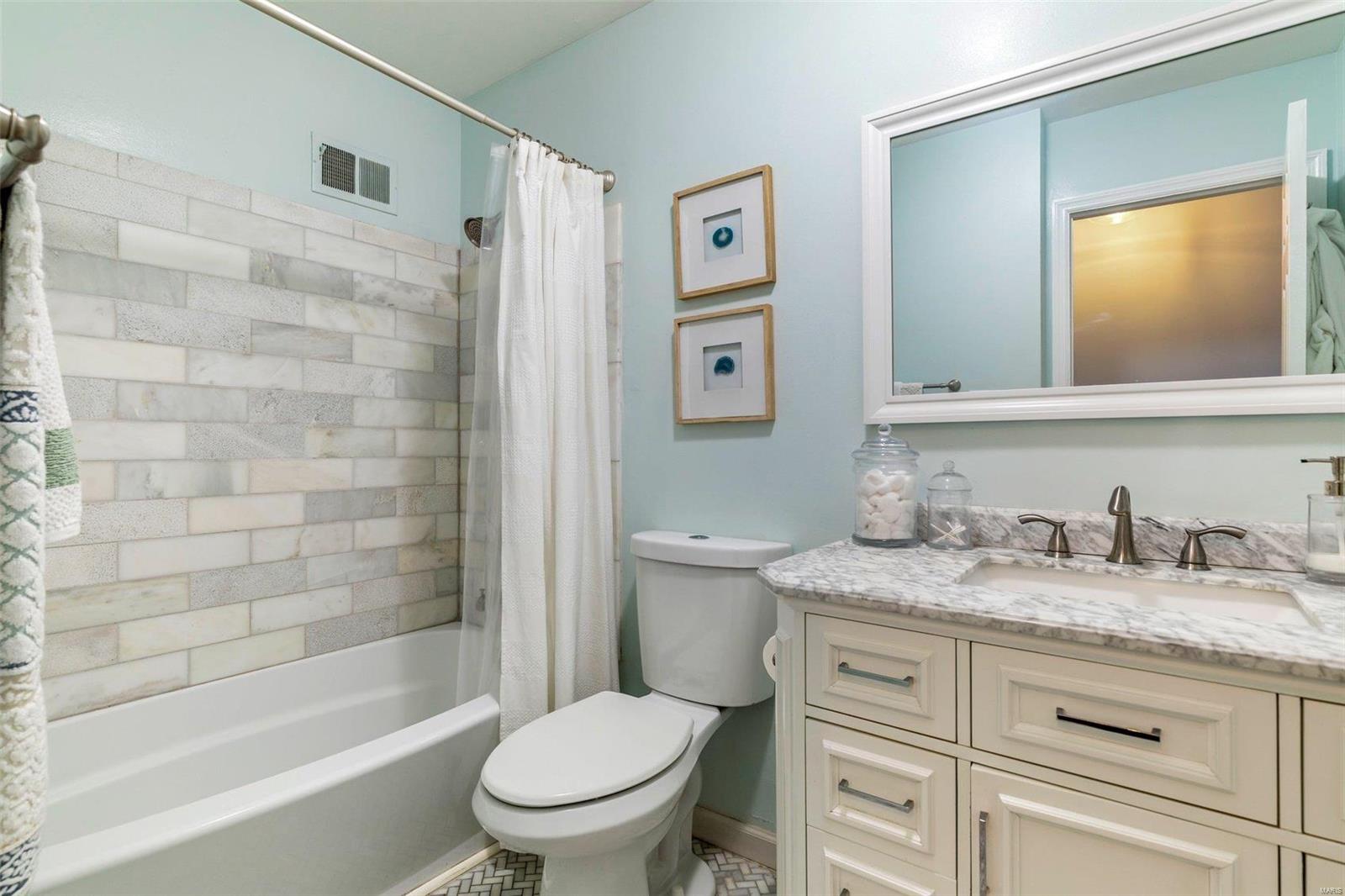 954 Chartrand Drive Ballwin, MO 63011 - Photo 34 of 44