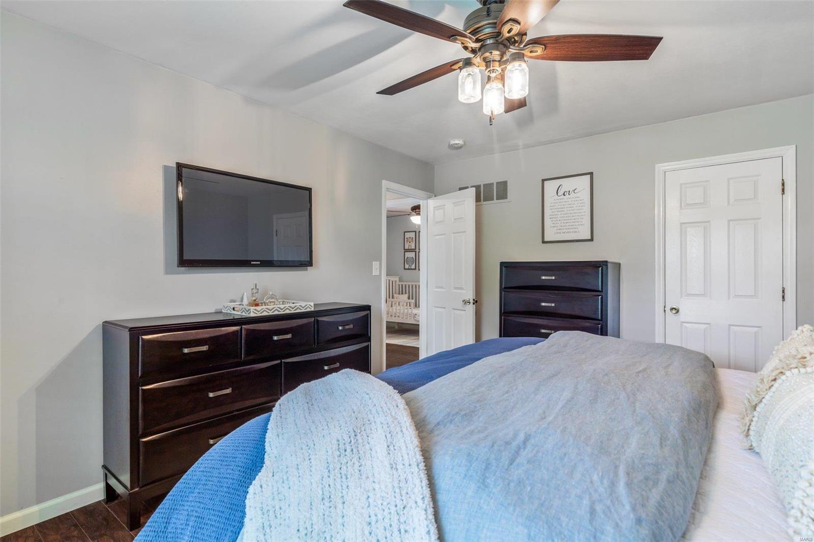 954 Chartrand Drive Ballwin, MO 63011 - Photo 37 of 44