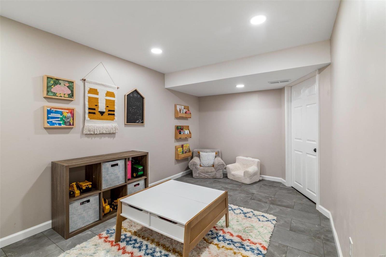 954 Chartrand Drive Ballwin, MO 63011 - Photo 43 of 44