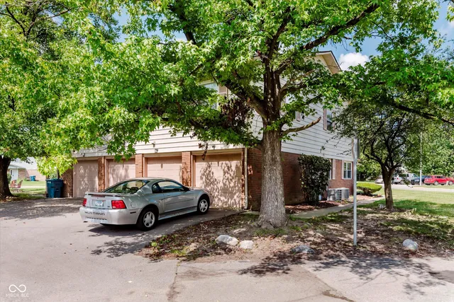 $90,000 | 10057 Dedham Drive, Indianapolis, IN 46229