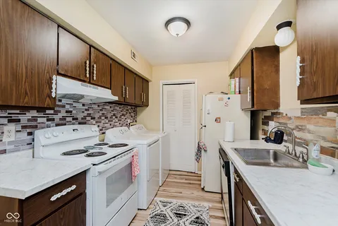 $90,000 | 10057 Dedham Drive, Indianapolis, IN 46229