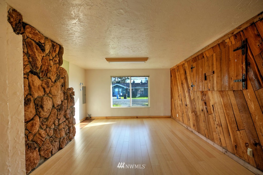 10644 Southeast 199th Street Renton, WA 98055 - Photo 9 of 19 Gallery Image 9