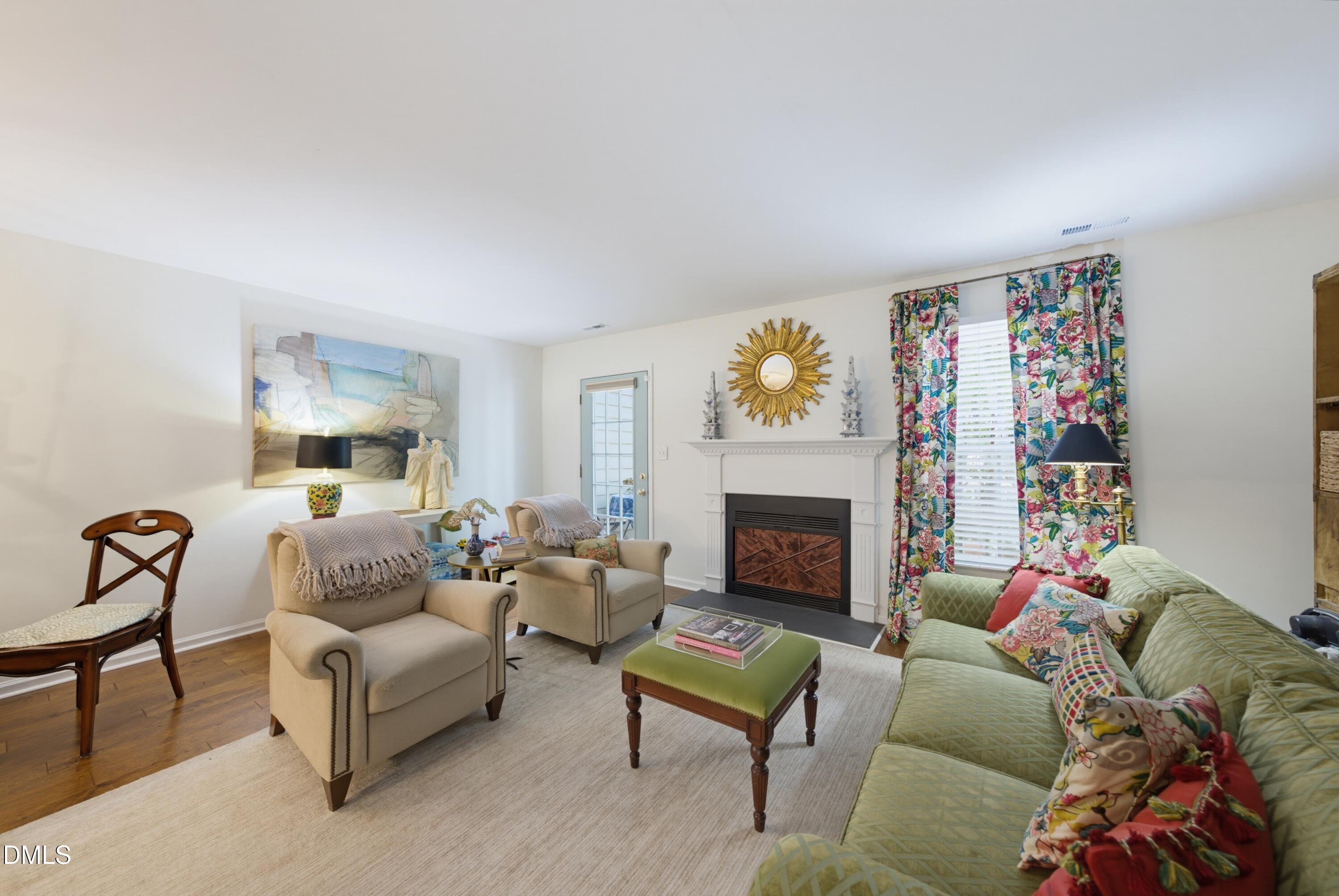 126 Wythe Circle Raleigh, NC 27615 - Photo 13 of 44 Living Room