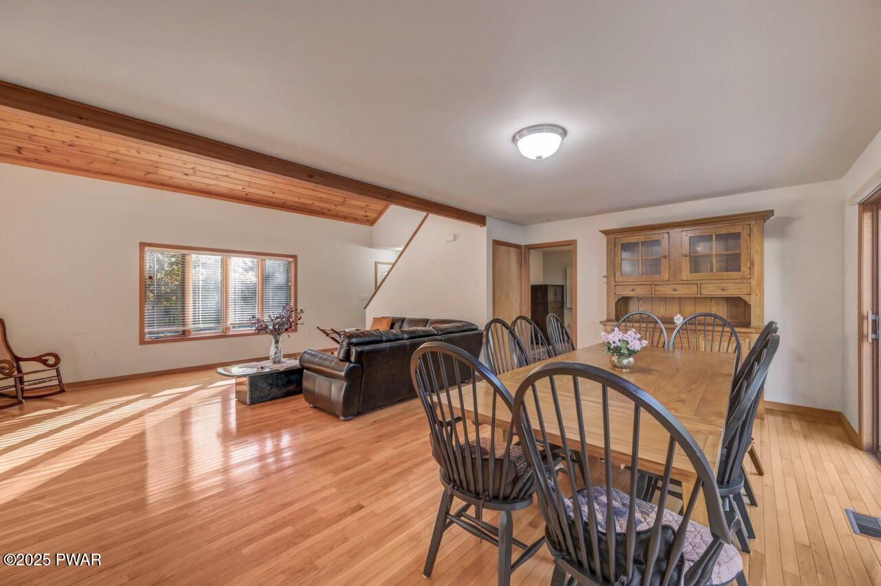 2124 Oaktree Lane Bushkill, PA 18324 - Photo 18 of 53