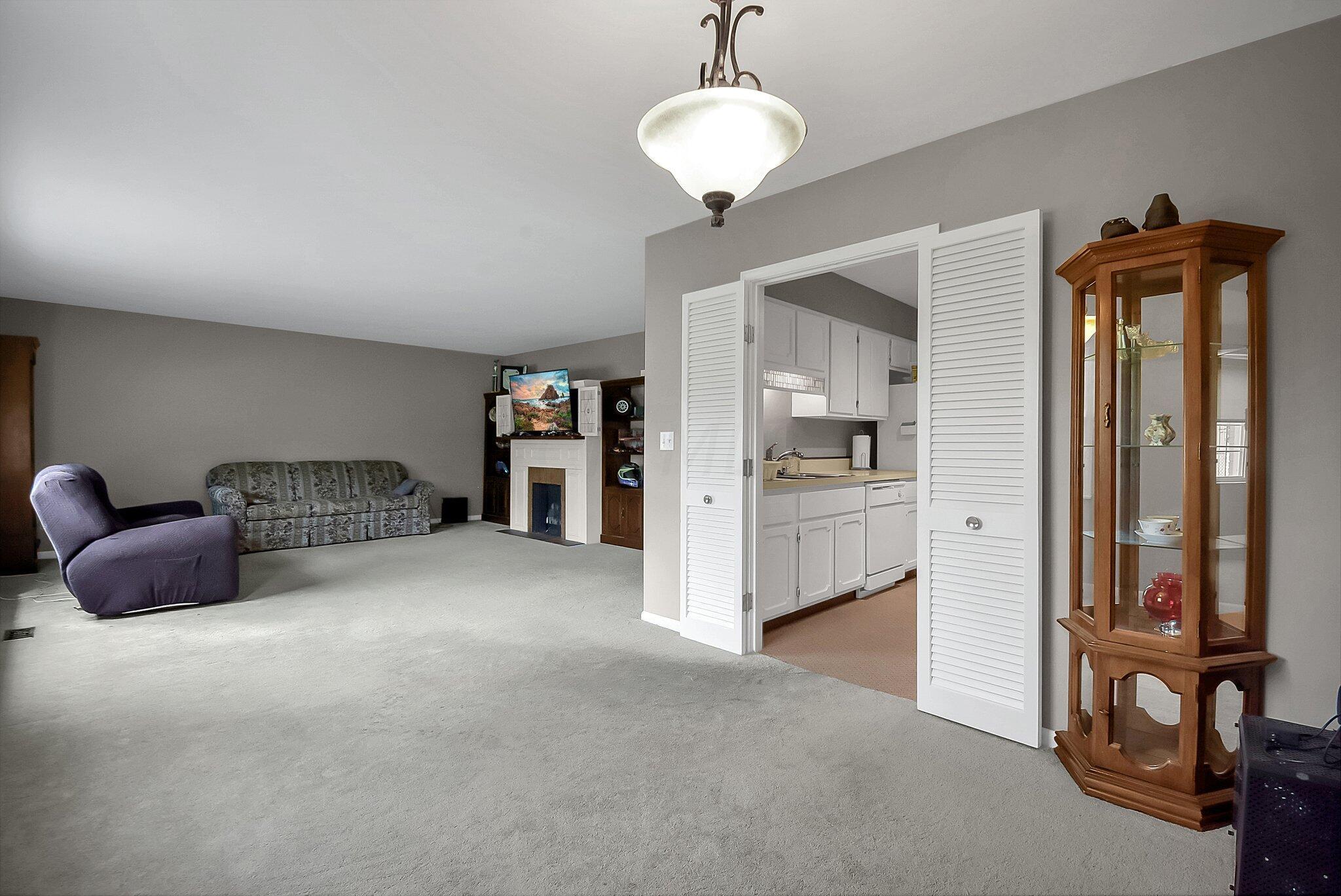 335 Villa Road Springfield, OH 45503 - Photo 7 of 27 7-web-or-mls-335-villa-rd