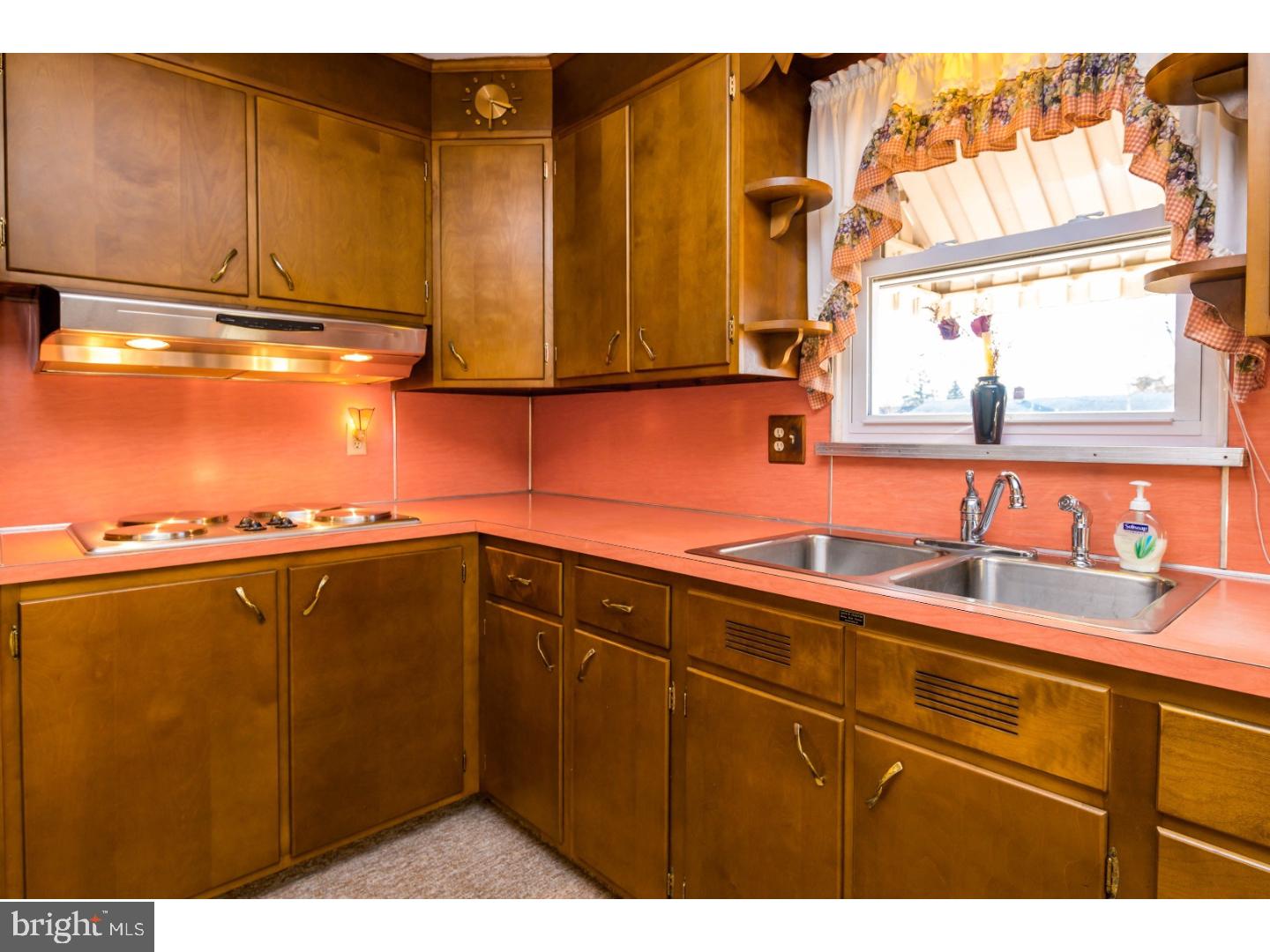 3036 Elm Road Reading, PA 19605 - Photo 6 of 23 Gallery Image 6