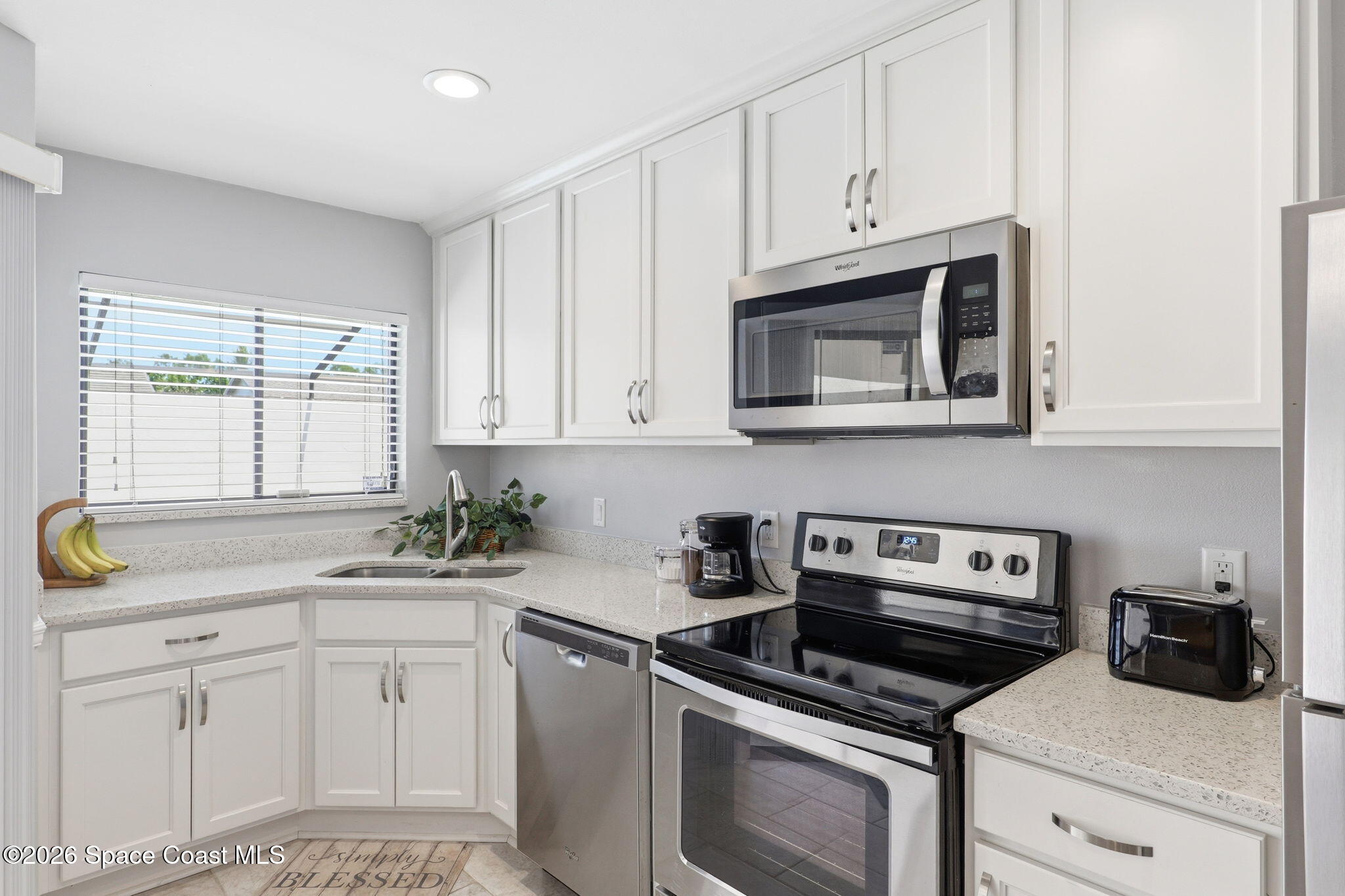 326 Pine Ridge Lane Melbourne, FL 32940 - Photo 2 of 4 23-web-or-mls-Suntree_017