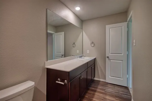 $269,999 | 1007 Lady Bird Street, Ennis, TX 75119