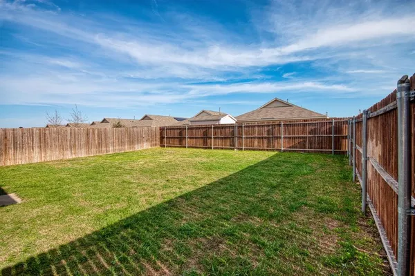 $269,999 | 1007 Lady Bird Street, Ennis, TX 75119