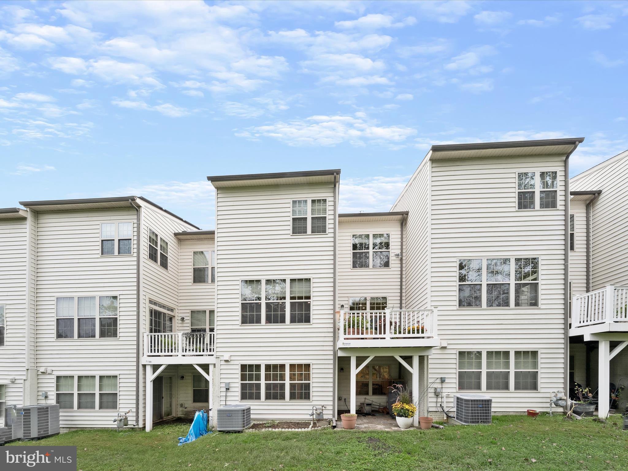 1504 Rabbit Hollow Place Silver Spring, MD 20906 - Photo 54 of 65 Rear exterior view