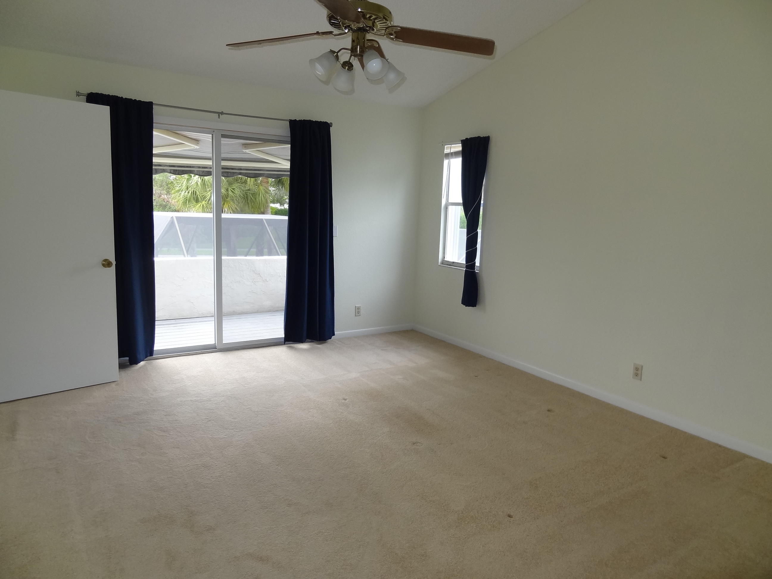 22099 Flower Drive Boca Raton, FL 33428 - Photo 17 of 25 DSC00321