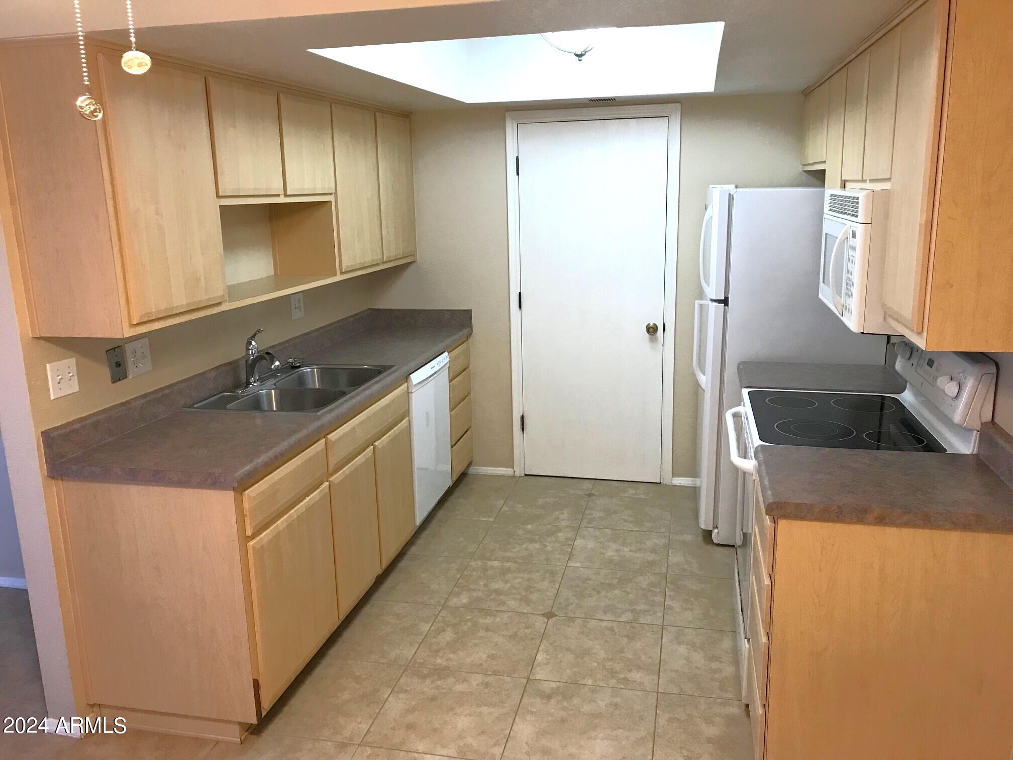222 West Brown Road, Unit 43 Mesa, AZ 85201 - Photo 5 of 26 IMG_5165 c
