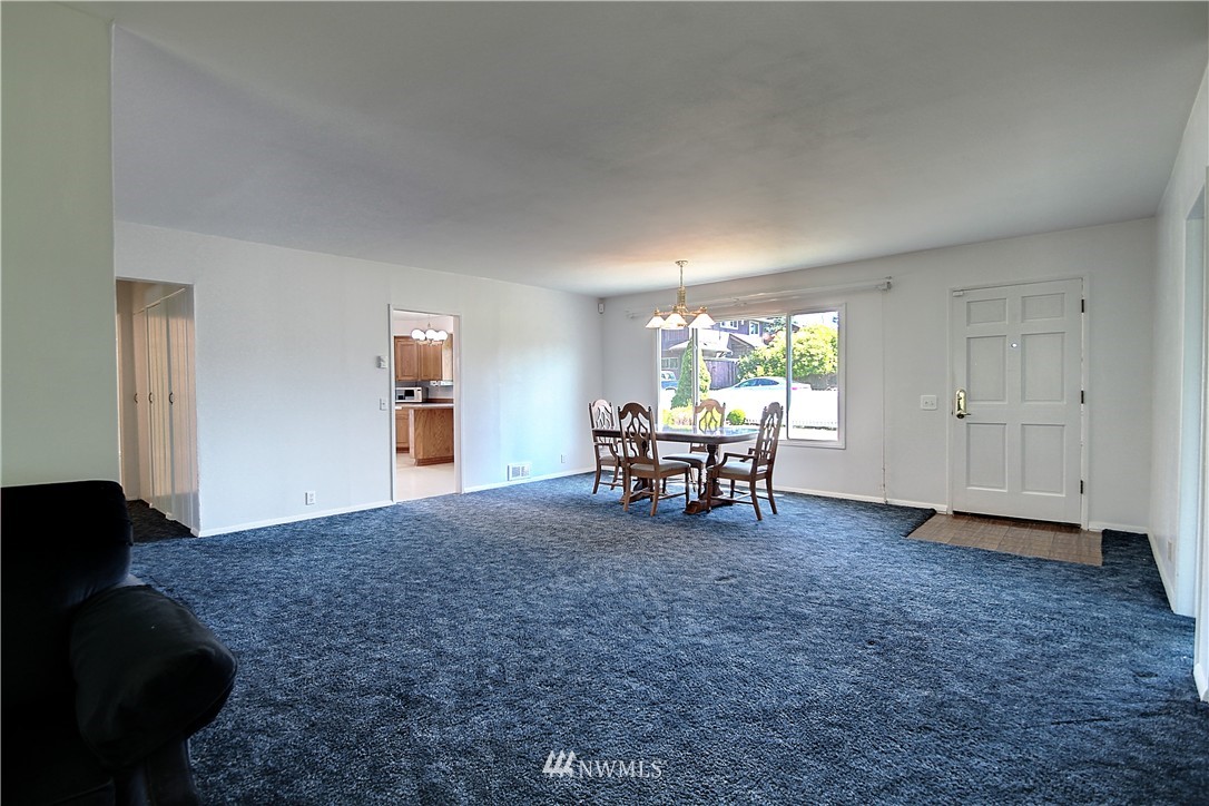 6604 Willow Road Everett, WA 98203 - Photo 5 of 14