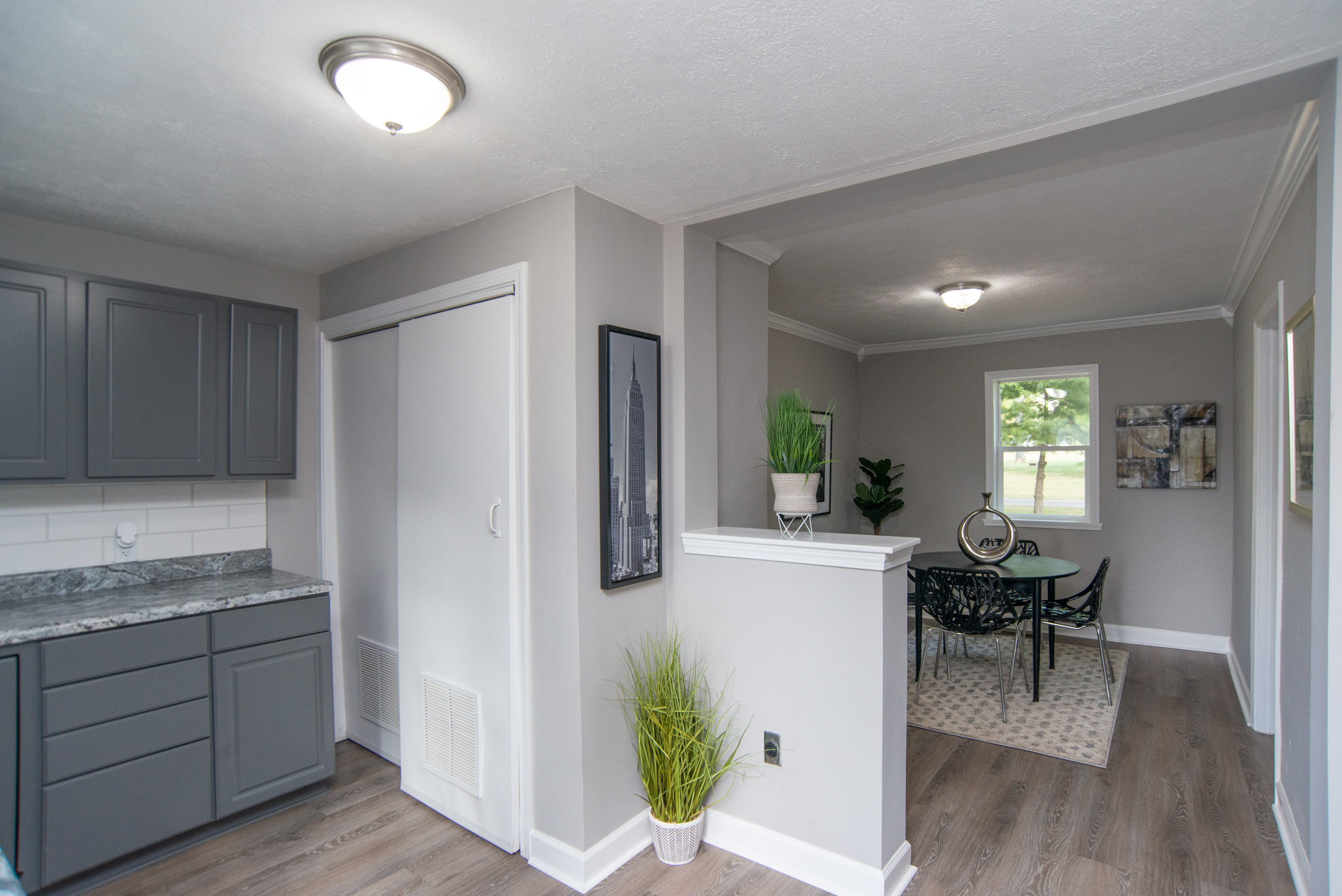 309 West Stop 11 Road Indianapolis, IN 46217 - Photo 16 of 42 Gallery Image 16