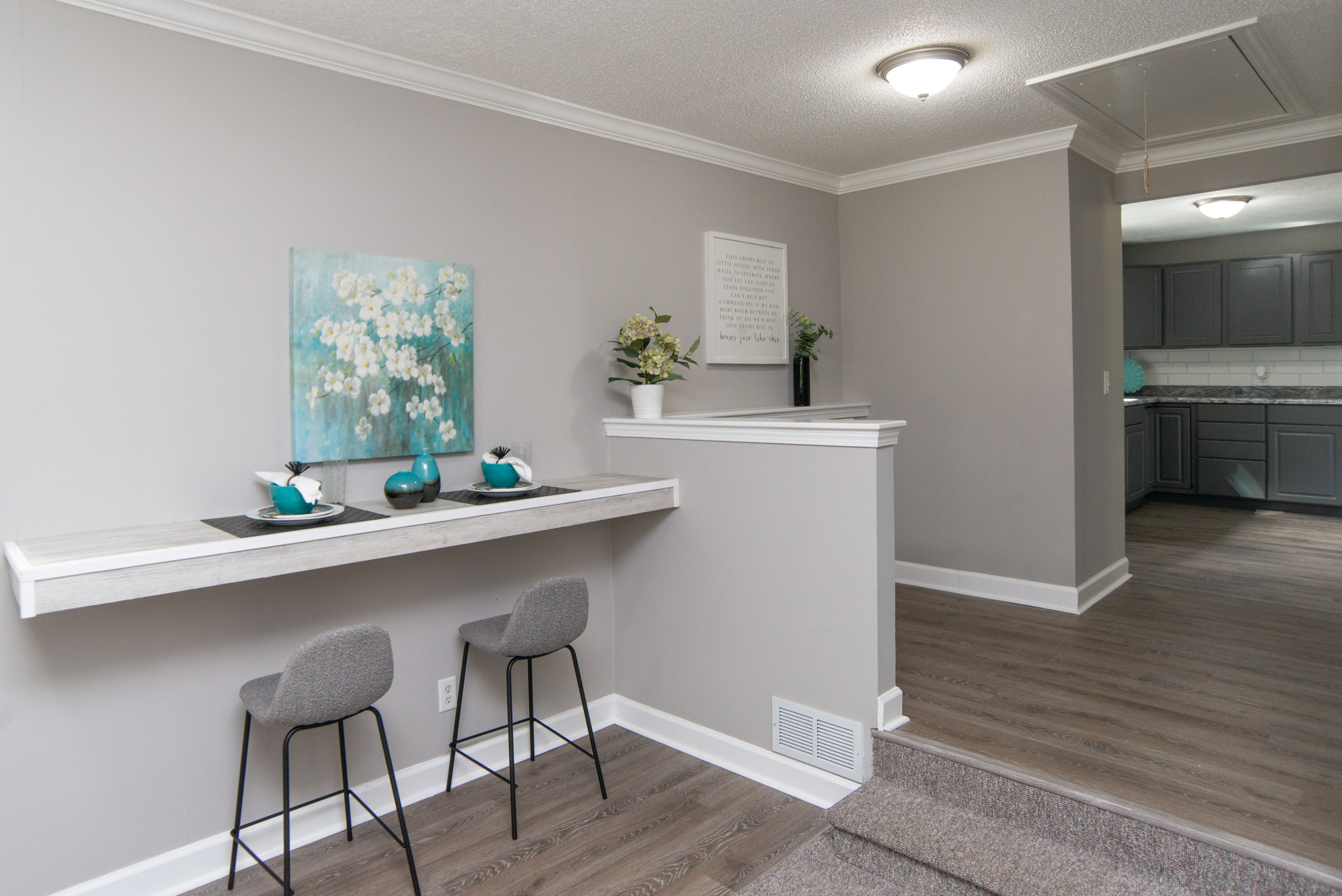 309 West Stop 11 Road Indianapolis, IN 46217 - Photo 9 of 42 Gallery Image 9