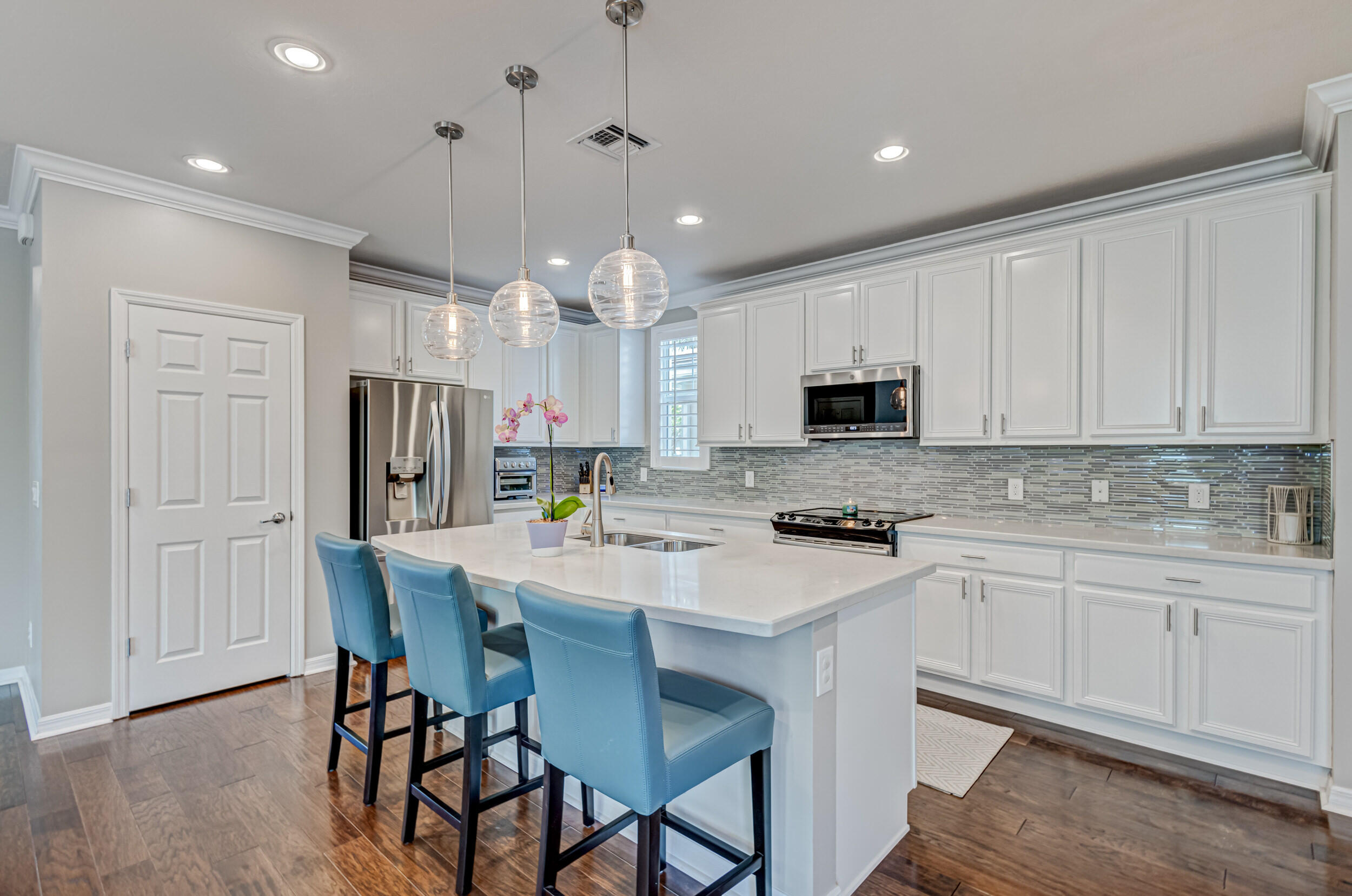 1369 Bourne Drive Jupiter, FL 33458 - Photo 11 of 46 Kitchen - 1