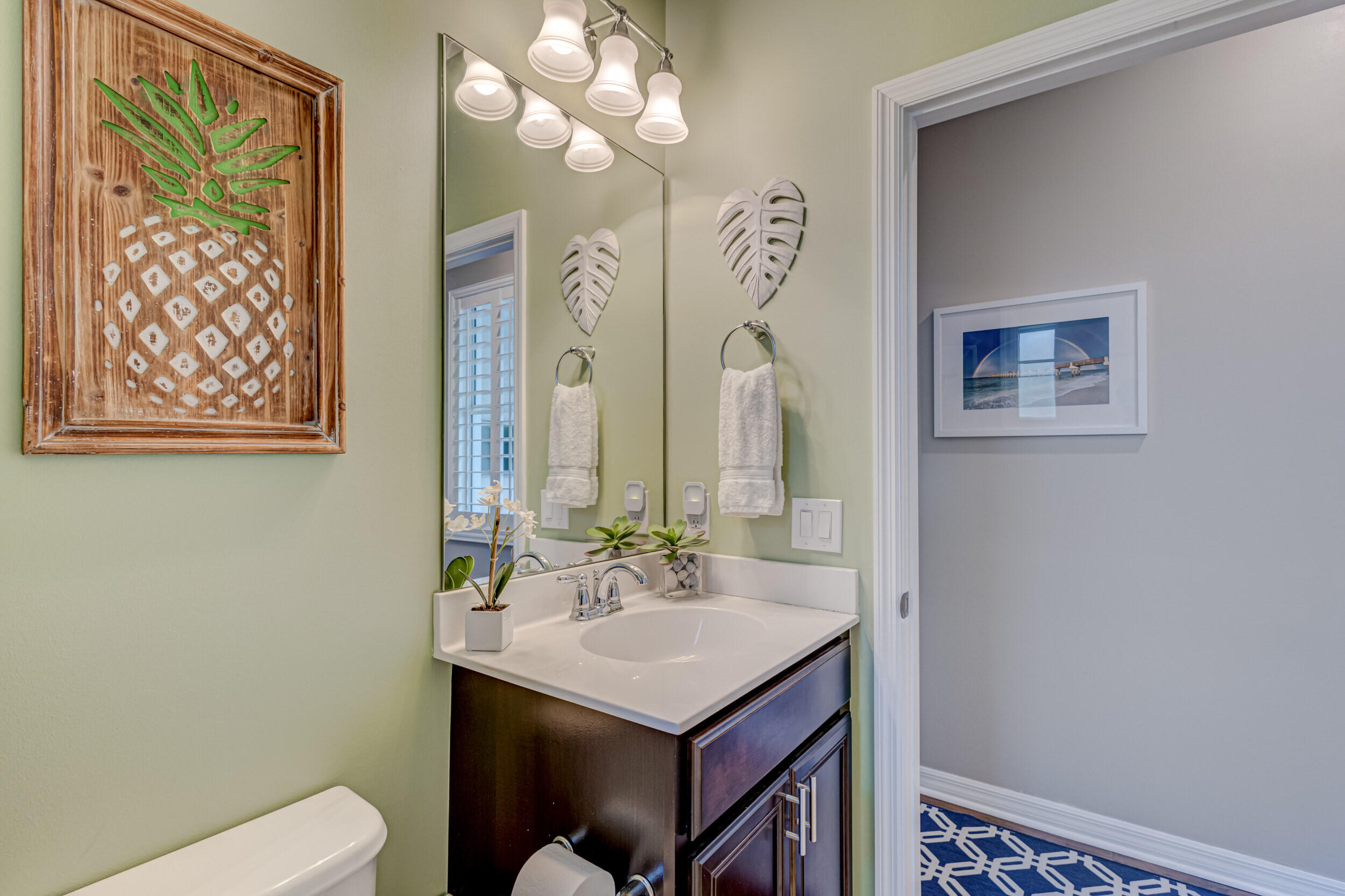 1369 Bourne Drive Jupiter, FL 33458 - Photo 16 of 46 Guest Bath - 1