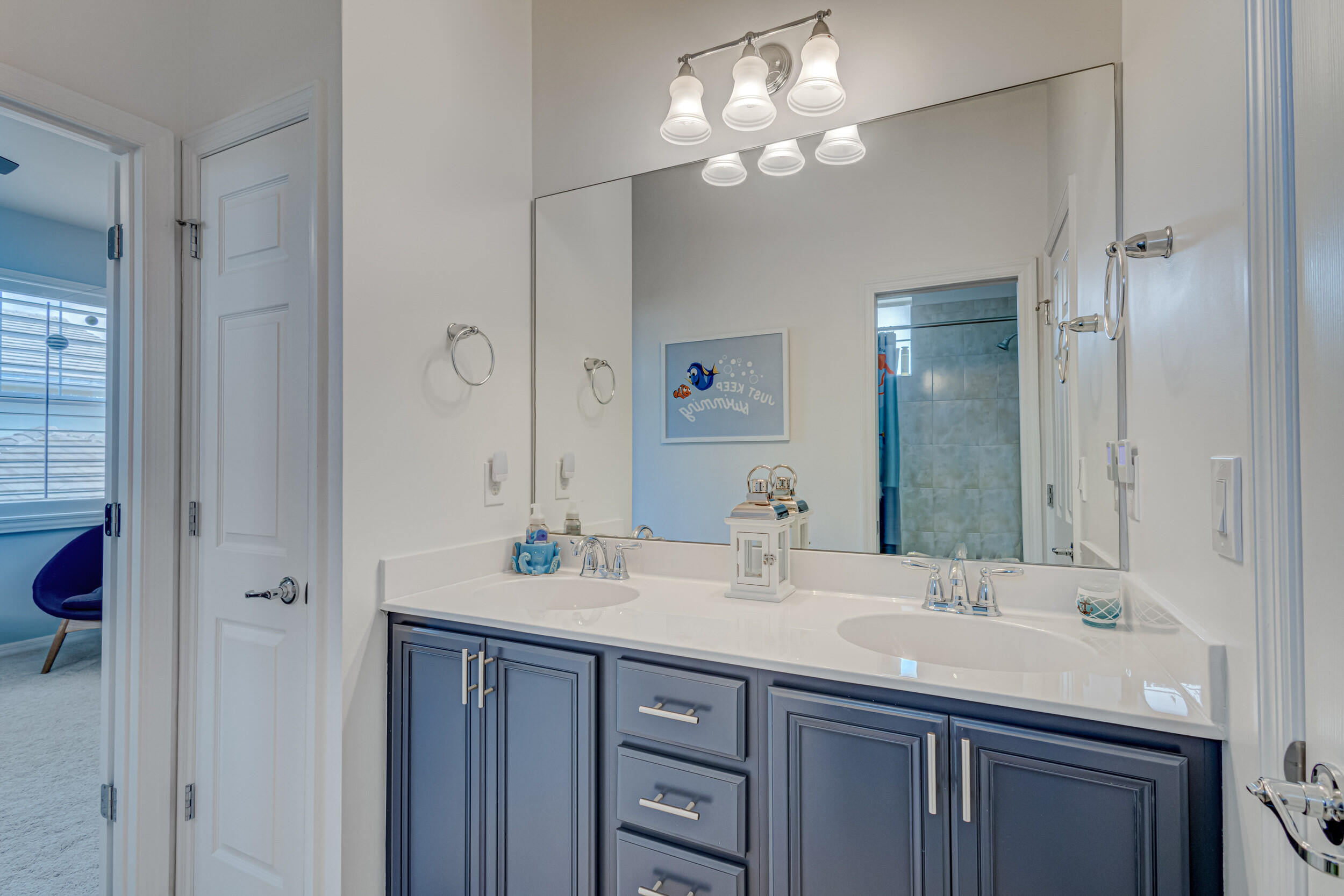 1369 Bourne Drive Jupiter, FL 33458 - Photo 26 of 46 Jack & Jill Bath