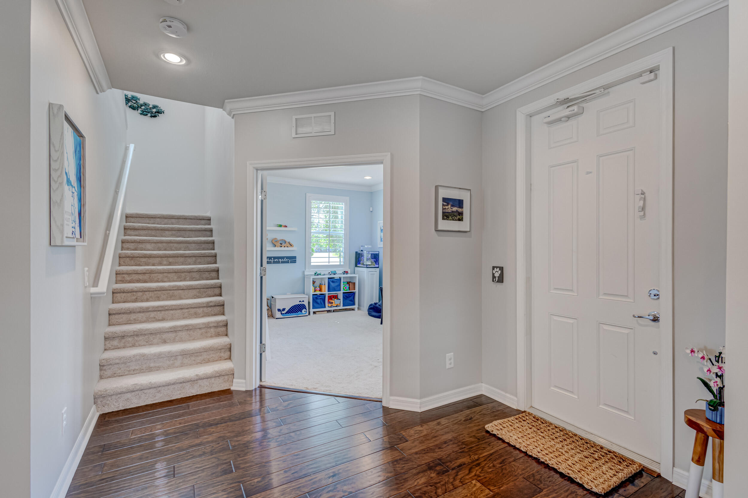 1369 Bourne Drive Jupiter, FL 33458 - Photo 5 of 46 Entry & Den:Office