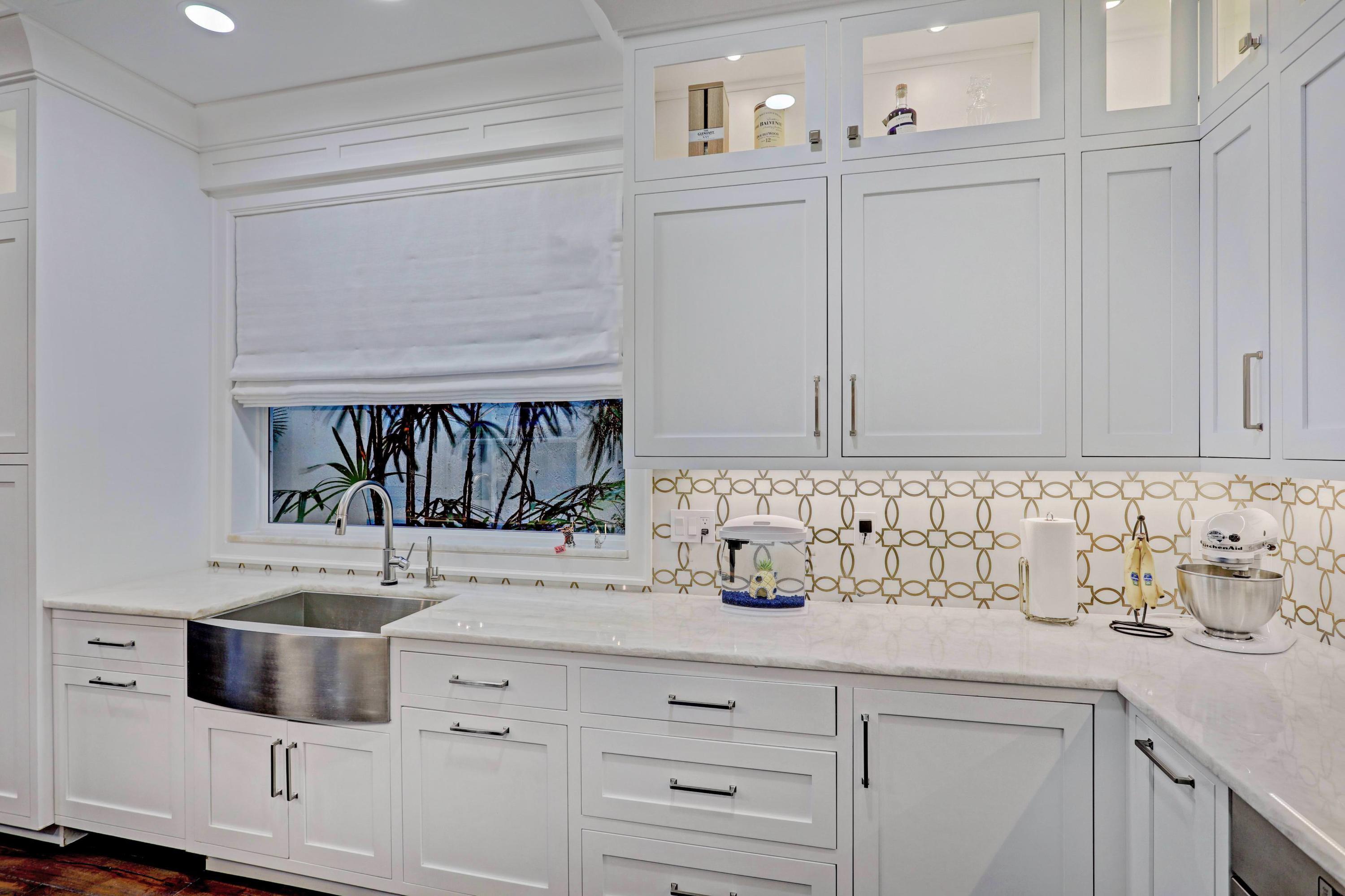 107 Barcelona Drive Jupiter, FL 33458 - Photo 16 of 73 Kitchen