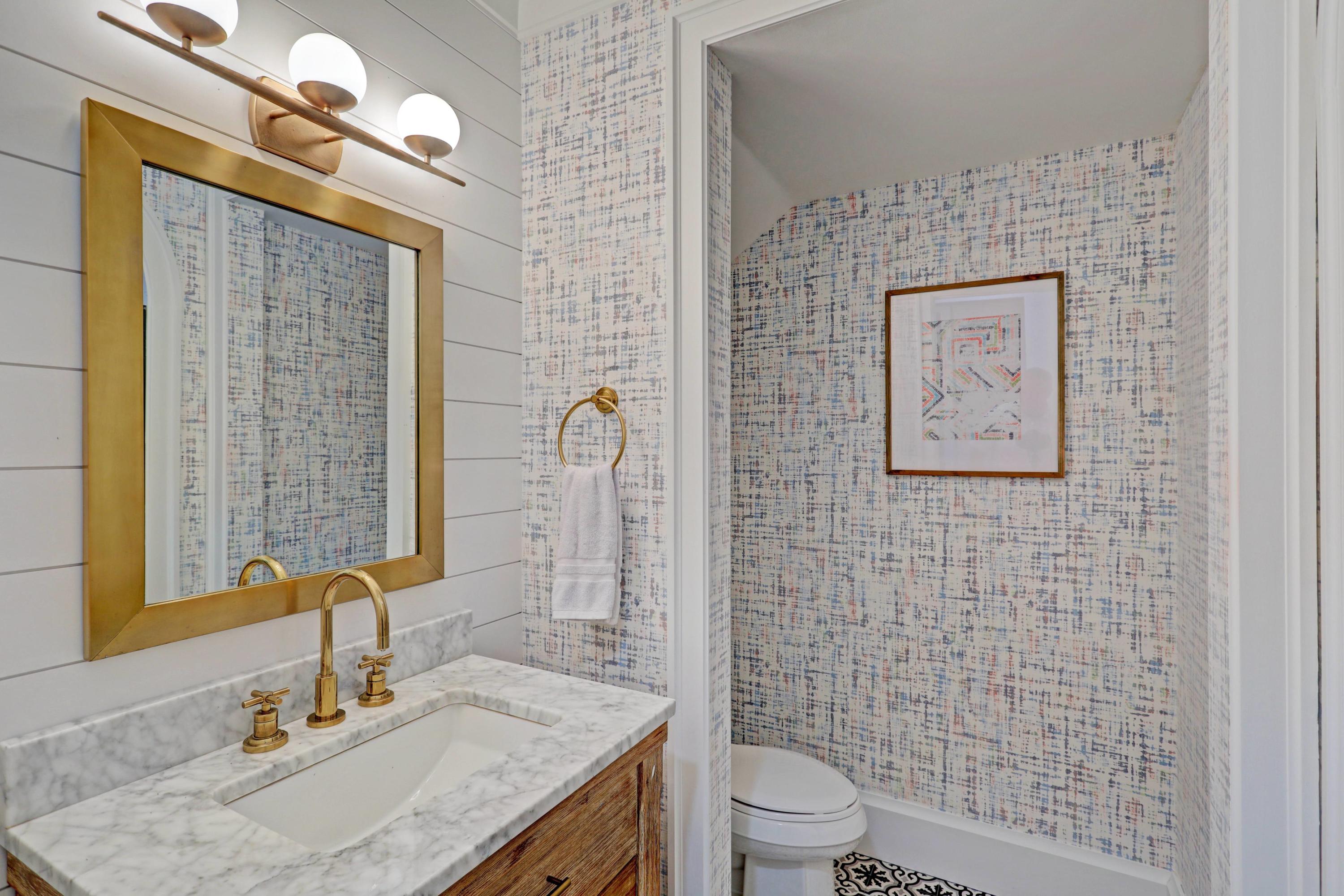 107 Barcelona Drive Jupiter, FL 33458 - Photo 33 of 73 First Floor Guest Bath