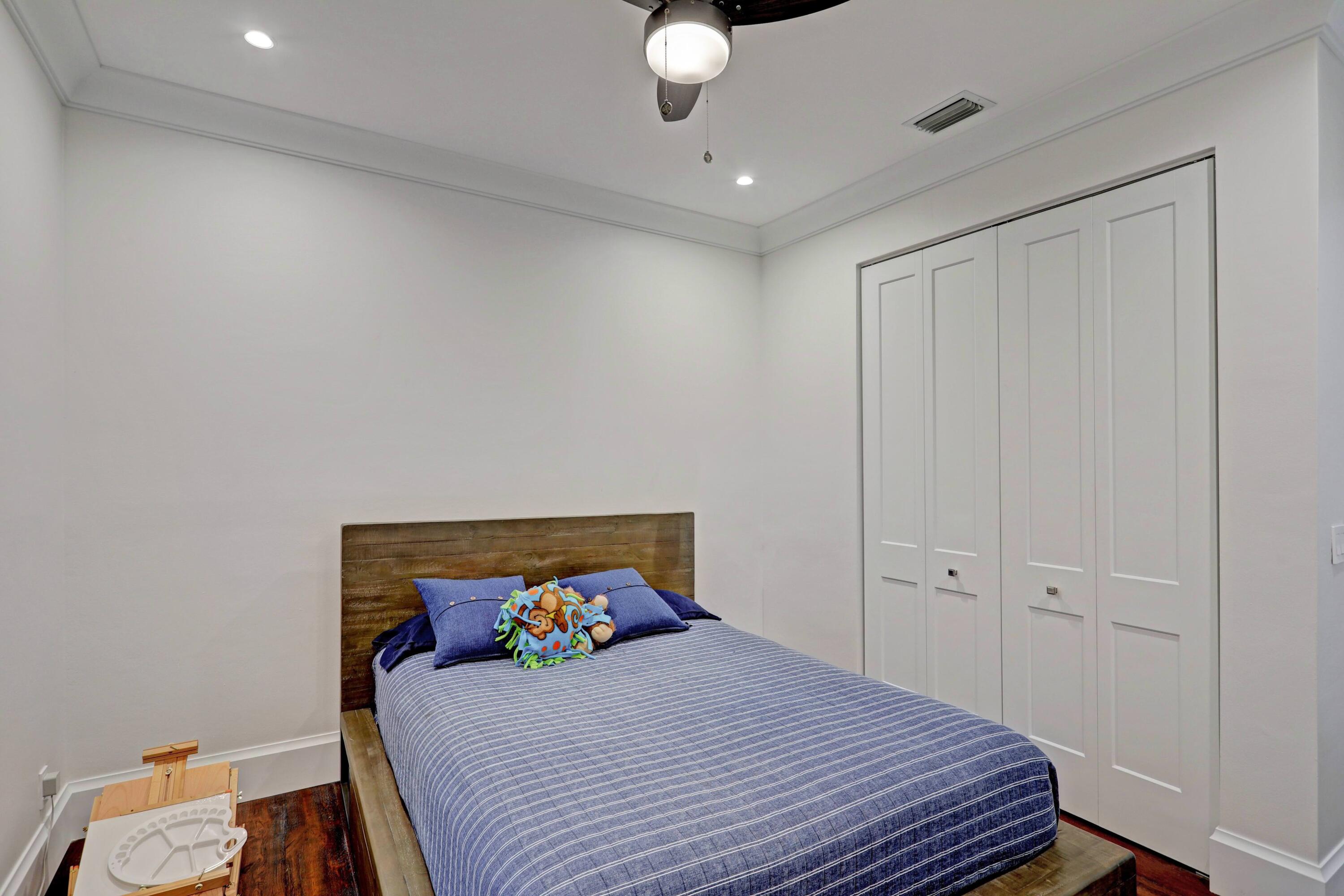 107 Barcelona Drive Jupiter, FL 33458 - Photo 43 of 73 Bedroom 3