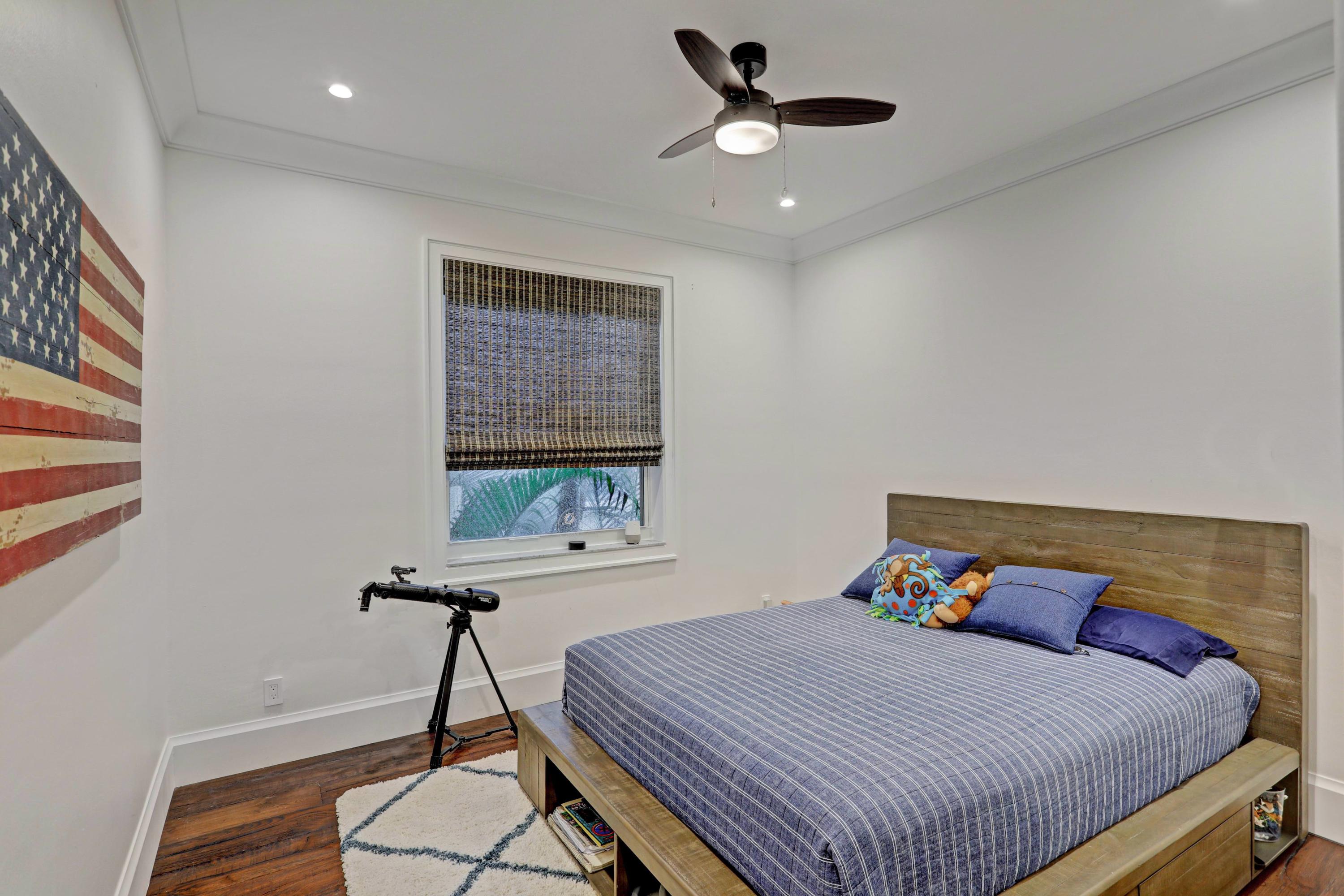 107 Barcelona Drive Jupiter, FL 33458 - Photo 44 of 73 Bedroom 3