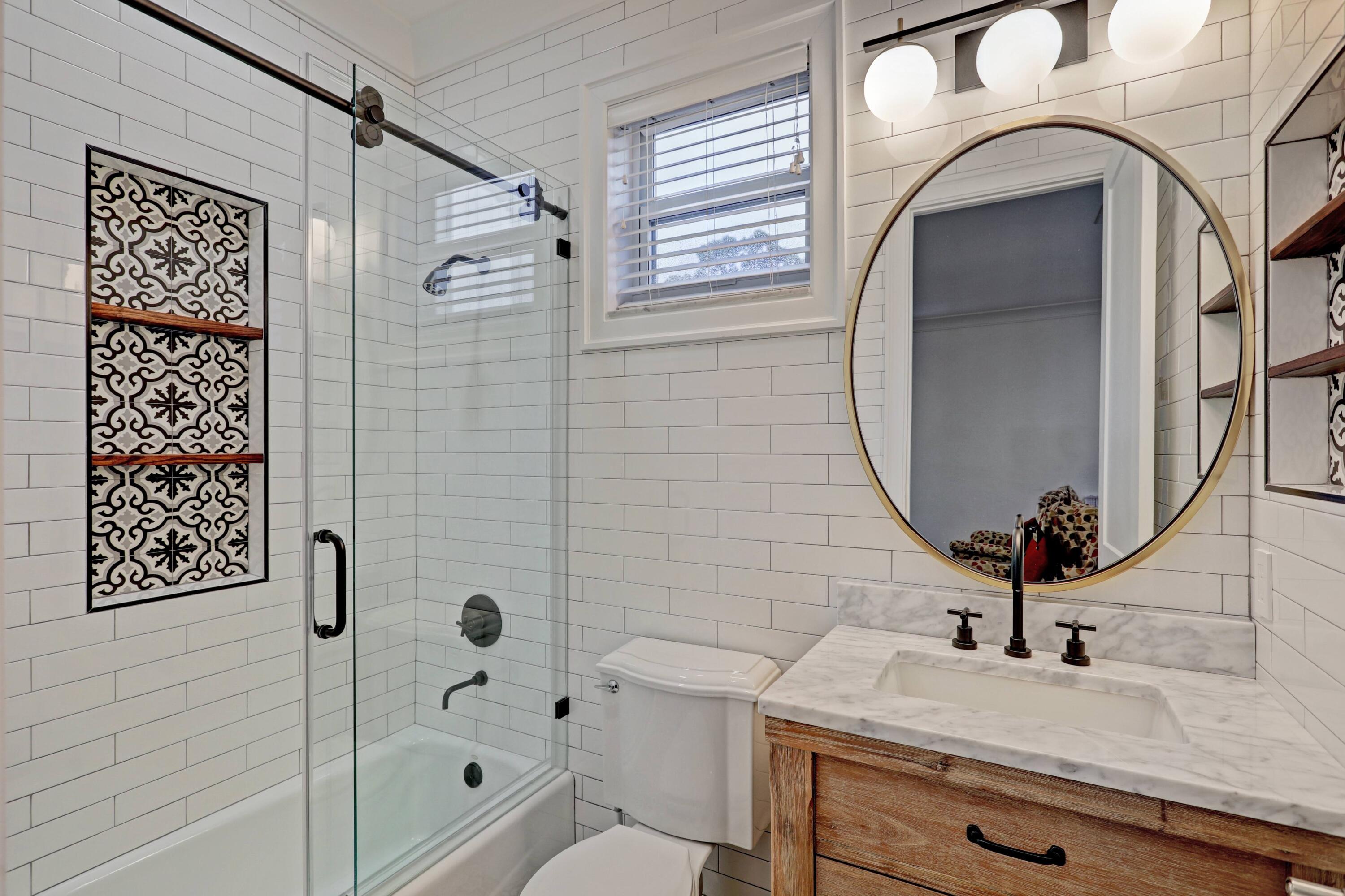 107 Barcelona Drive Jupiter, FL 33458 - Photo 54 of 73 Full Bath in Guest Suite