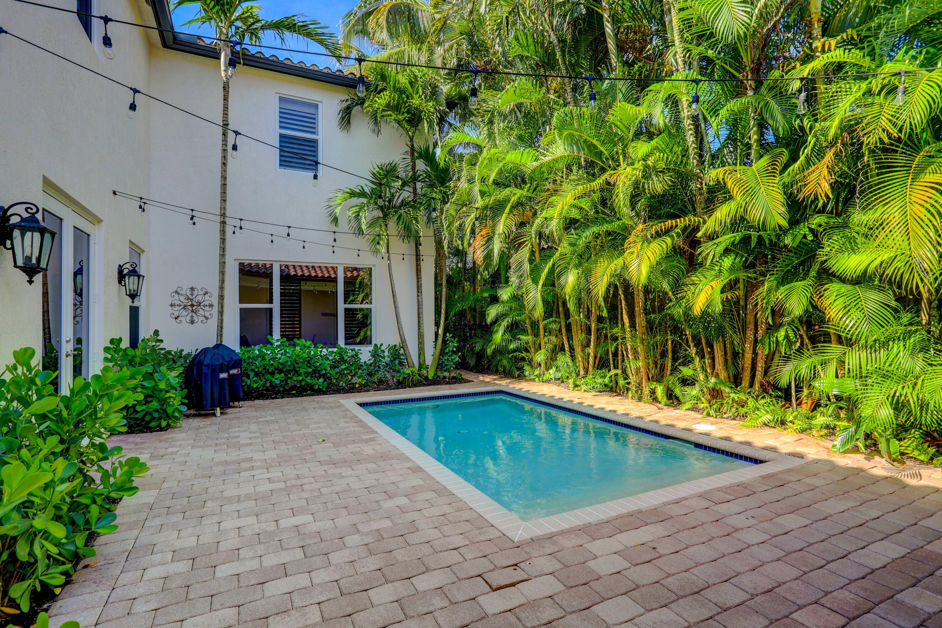 107 Barcelona Drive Jupiter, FL 33458 - Photo 60 of 73 Pool
