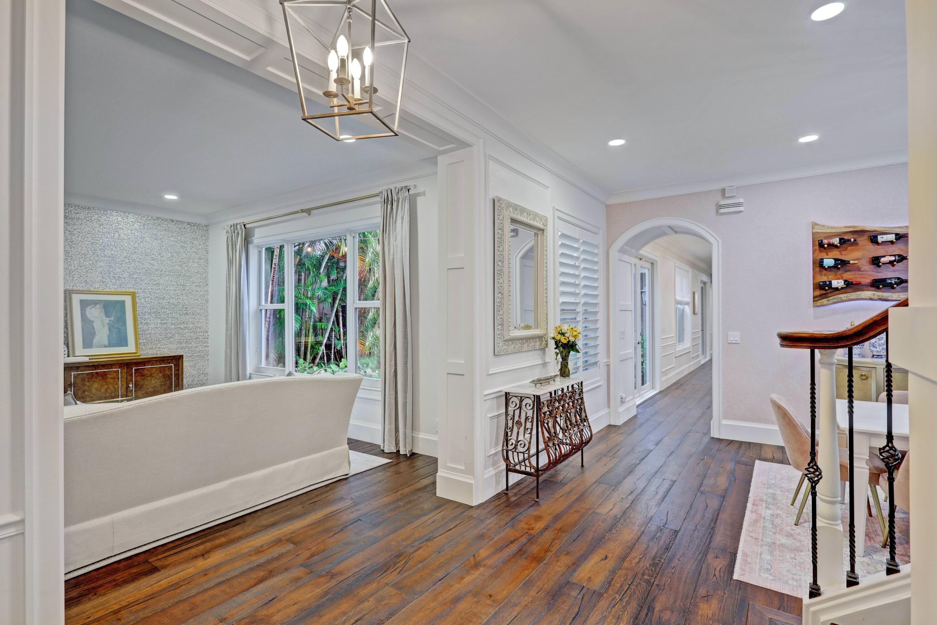 107 Barcelona Drive Jupiter, FL 33458 - Photo 7 of 73 Foyer