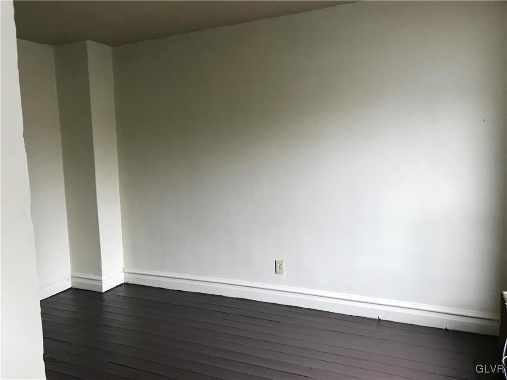 217 Ridge Avenue Allentown, PA 18102 - Photo 5 of 9 Gallery Image 5