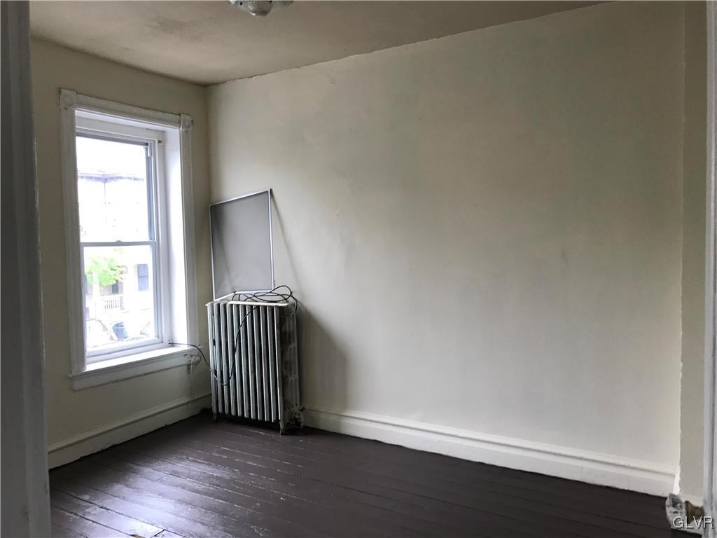 217 Ridge Avenue Allentown, PA 18102 - Photo 6 of 9 Gallery Image 6
