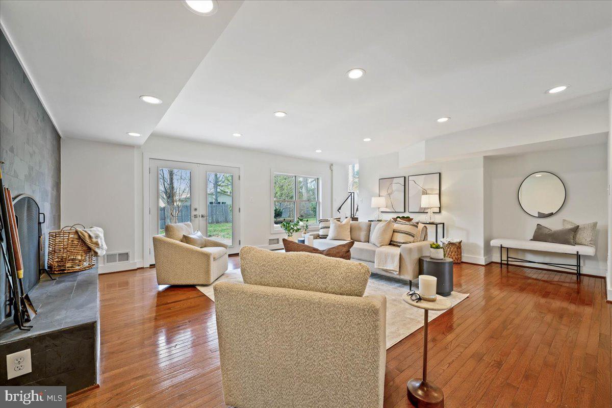 6309 Lenox Road Bethesda, MD 20817 - Photo 18 of 51