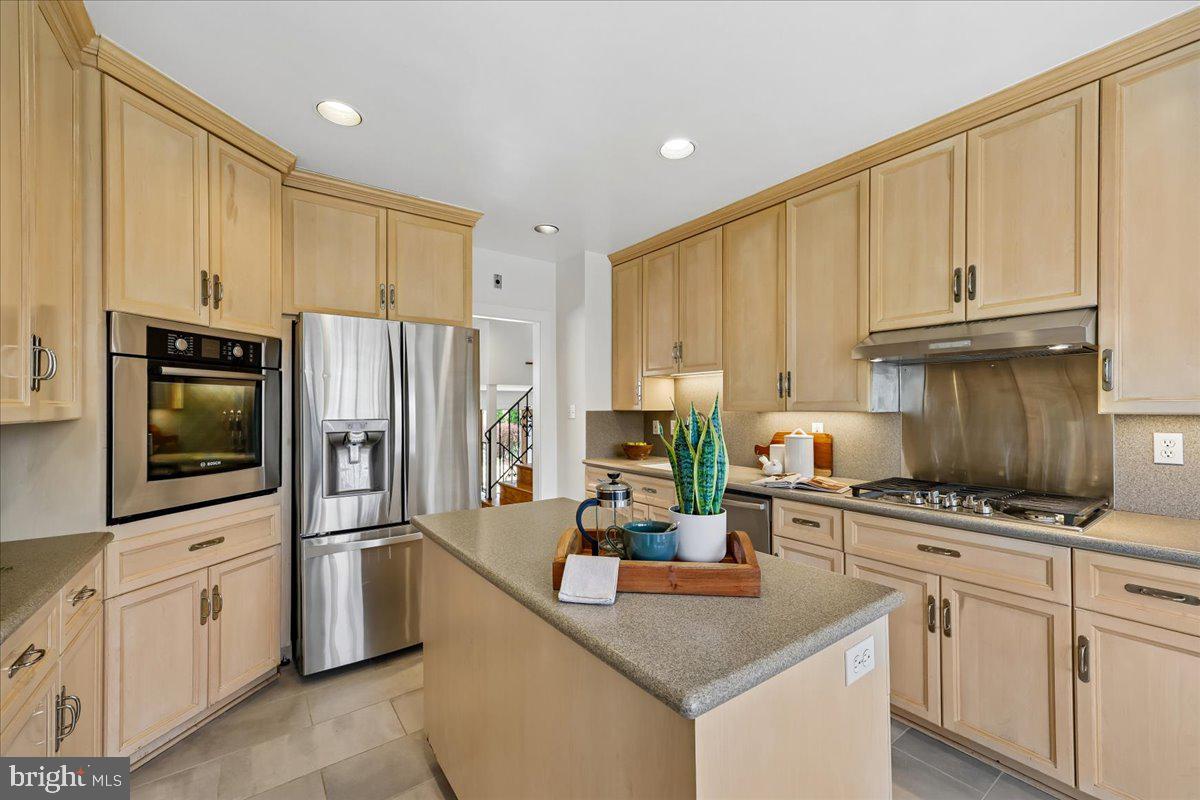 6309 Lenox Road Bethesda, MD 20817 - Photo 21 of 51