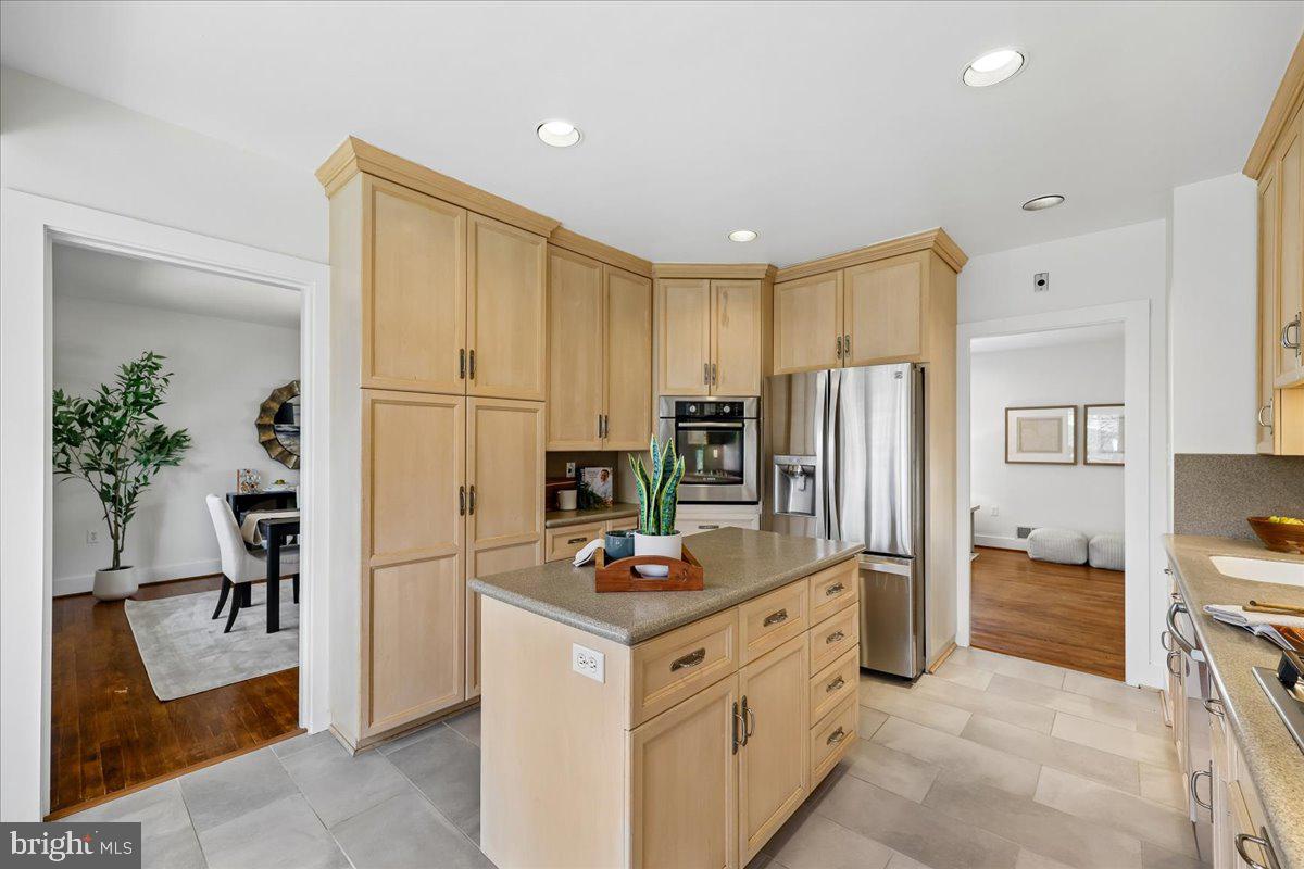 6309 Lenox Road Bethesda, MD 20817 - Photo 22 of 51