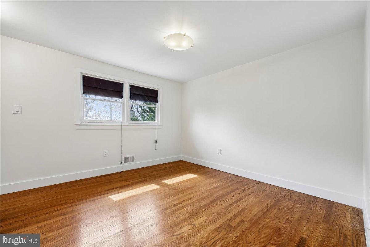 6309 Lenox Road Bethesda, MD 20817 - Photo 36 of 51