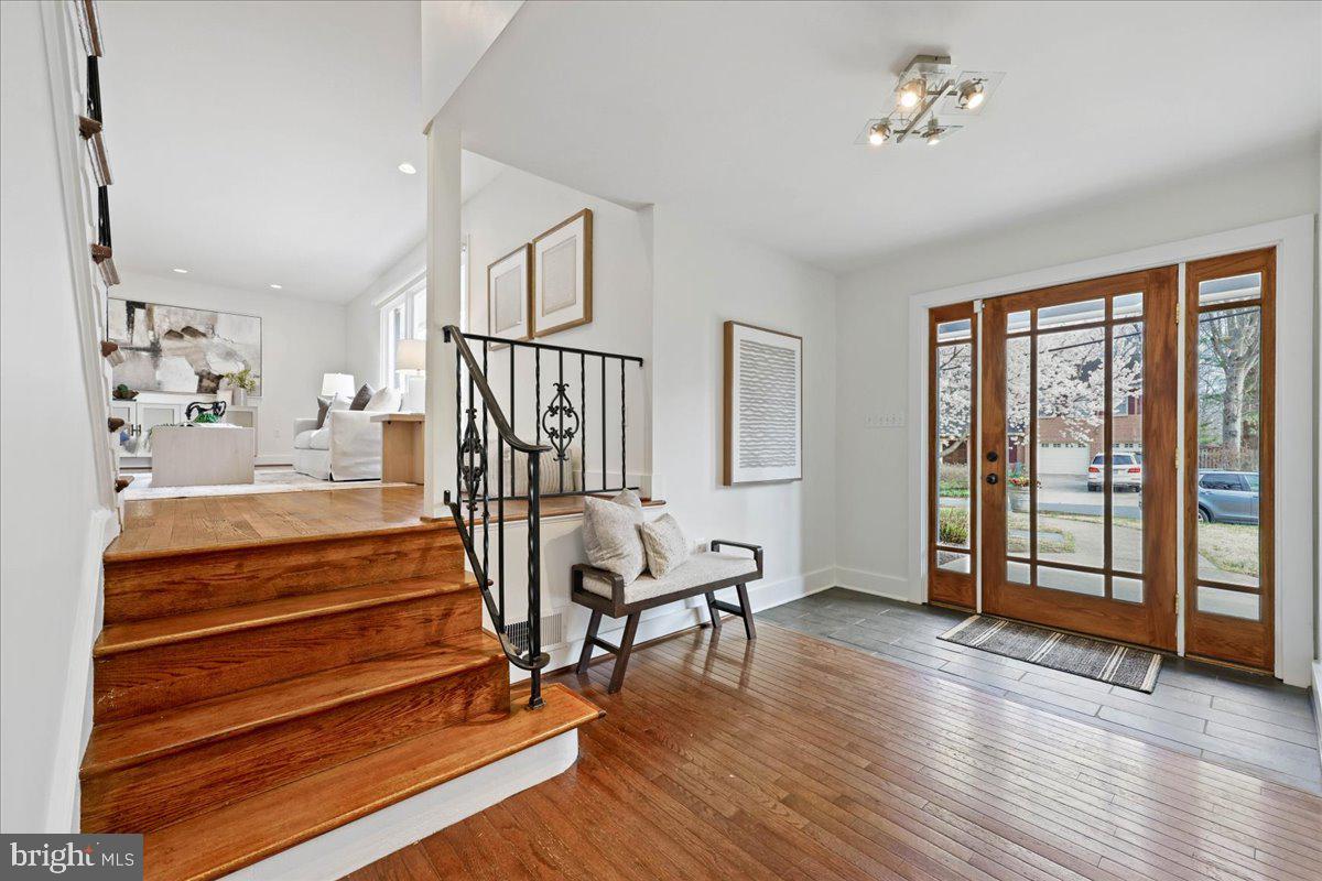 6309 Lenox Road Bethesda, MD 20817 - Photo 4 of 51