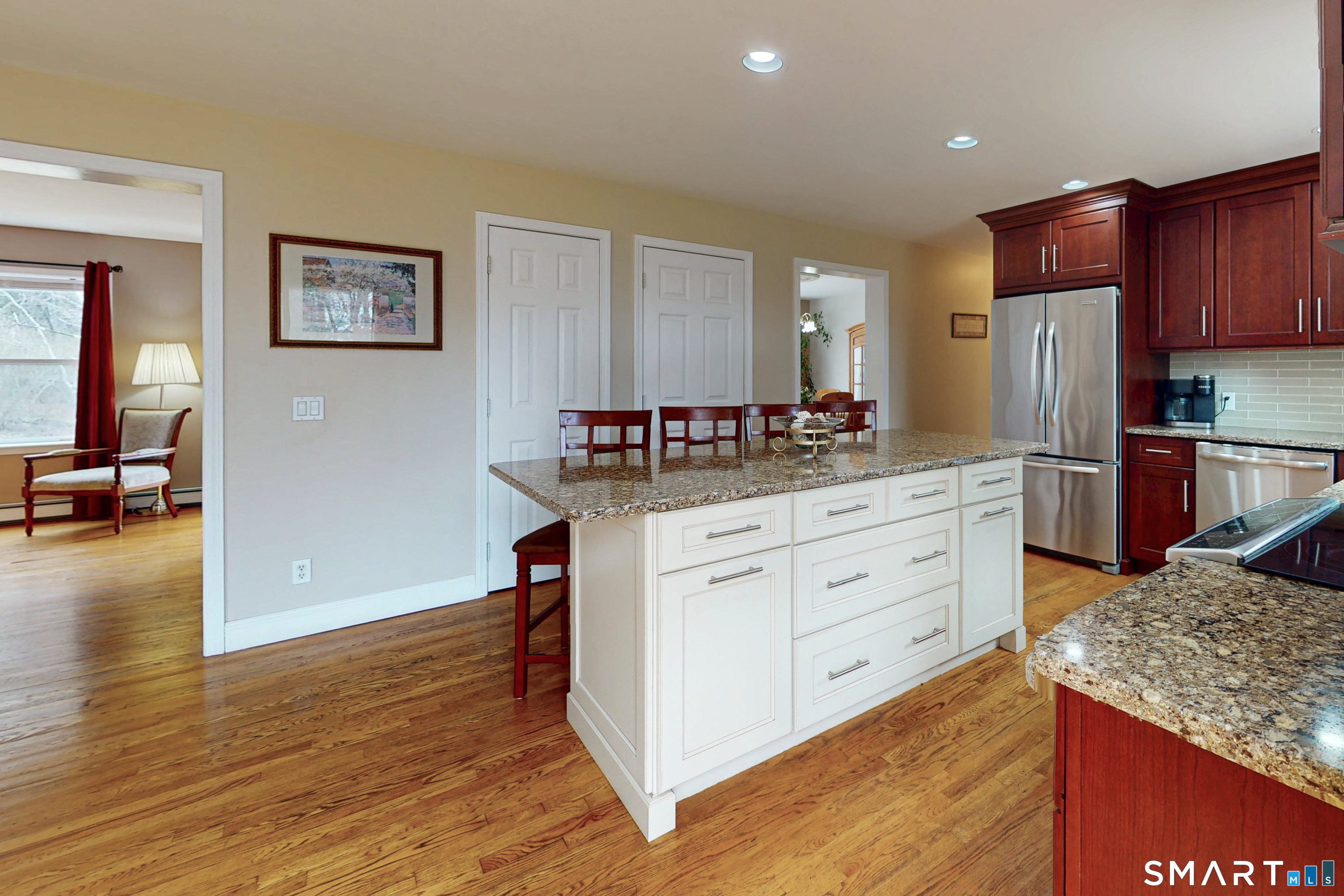 20 Driftway Road Danbury, CT 06811 - Photo 24 of 39