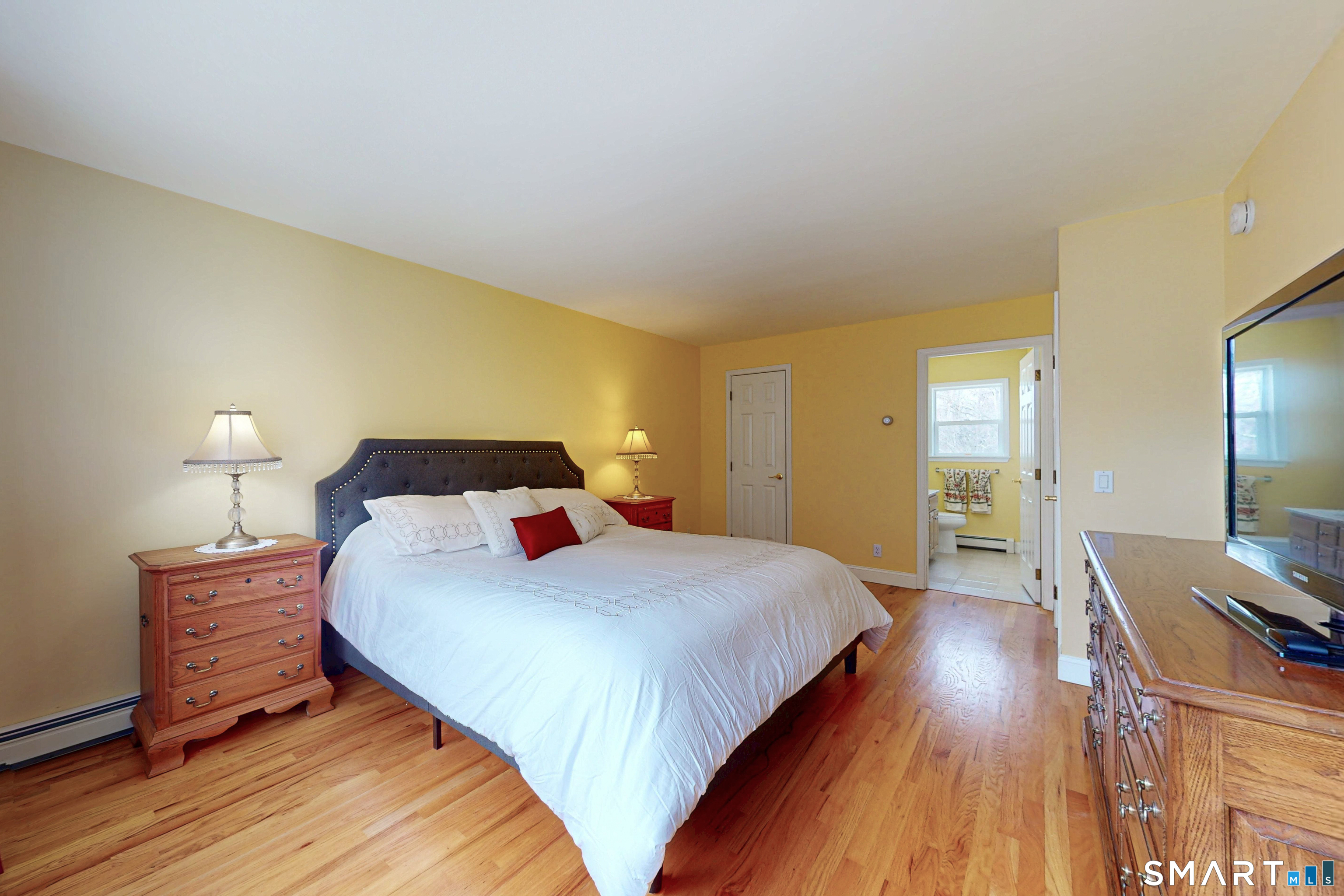 20 Driftway Road Danbury, CT 06811 - Photo 26 of 39