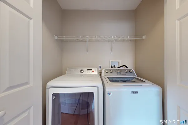 $650,000 | 20 Driftway Road, Danbury, CT 06811