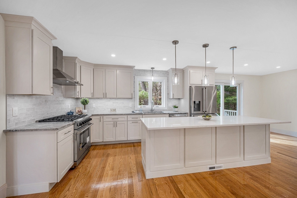 23 Pomfret Road Wilmington, MA 01887 - Photo 10 of 42