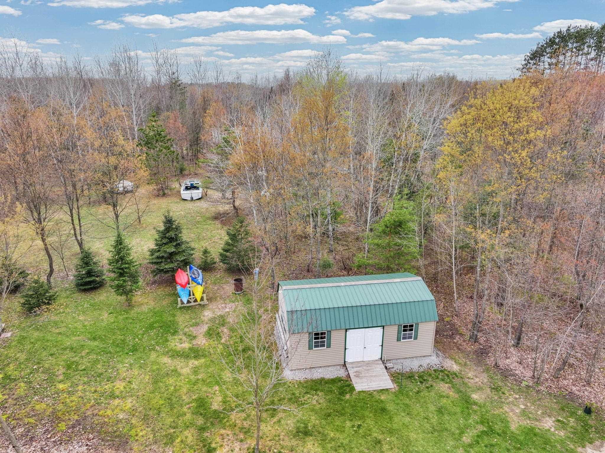 712 East 38 Road Cadillac, MI 49601 - Photo 11 of 67