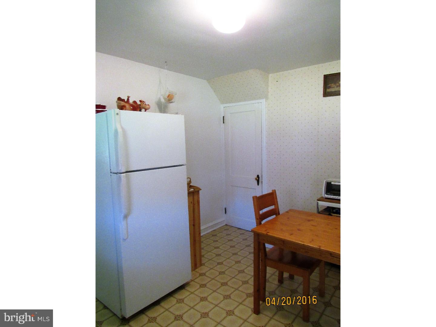 7330 Ryers Avenue Philadelphia, PA 19111 - Photo 11 of 23 Kitchen